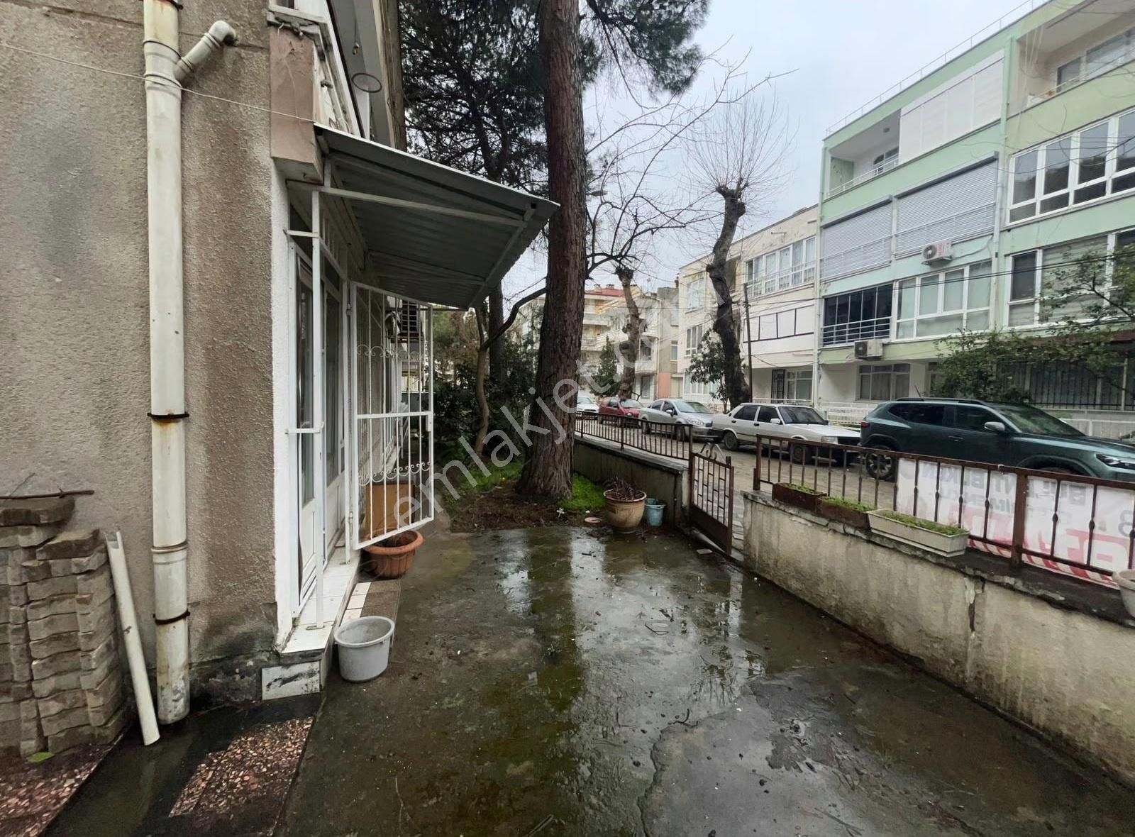 Akçay Köşemden Deniz E 70 Mt Çamlıyolda 2+1 Bahçe Katı - Görsel 21