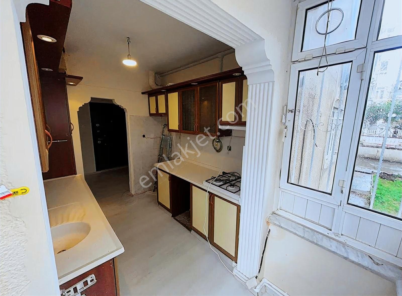 Akçay Köşemden Deniz E 70 Mt Çamlıyolda 2+1 Bahçe Katı - Görsel 8
