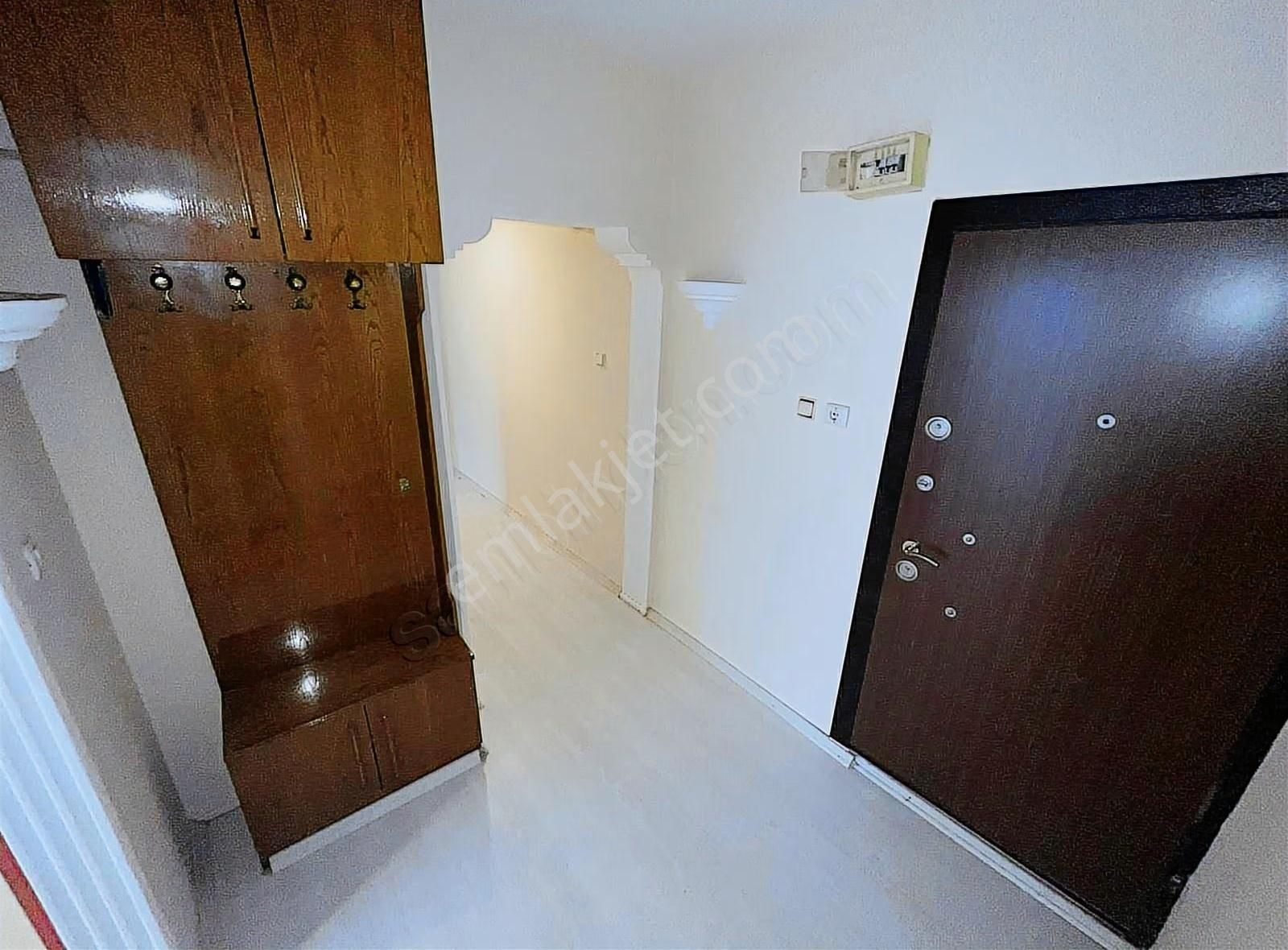 Akçay Köşemden Deniz E 70 Mt Çamlıyolda 2+1 Bahçe Katı - Görsel 15