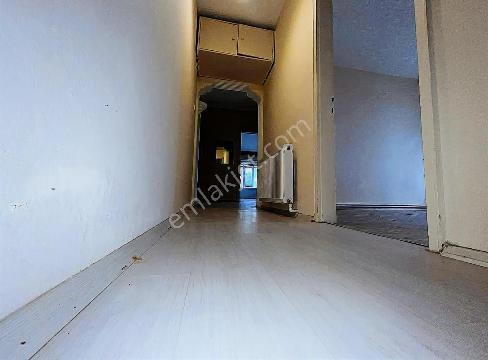 Akçay Köşemden Deniz E 70 Mt Çamlıyolda 2+1 Bahçe Katı - Görsel 16