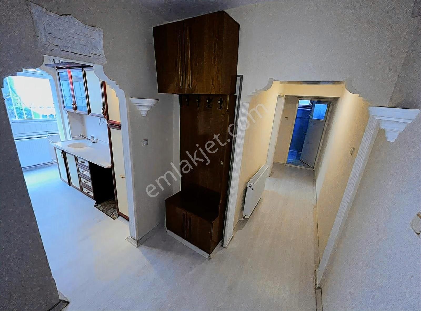 Akçay Köşemden Deniz E 70 Mt Çamlıyolda 2+1 Bahçe Katı - Görsel 2