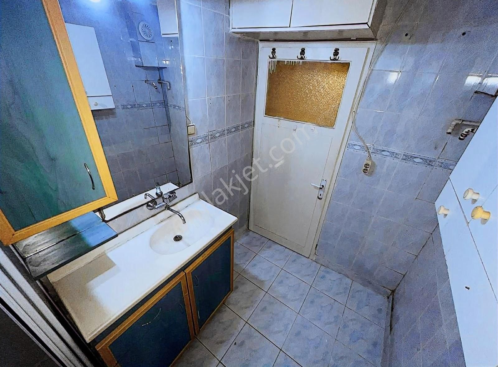 Akçay Köşemden Deniz E 70 Mt Çamlıyolda 2+1 Bahçe Katı - Görsel 3