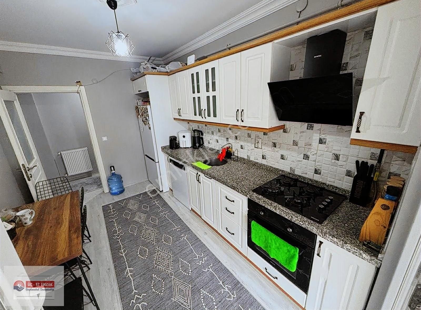 Üçel Emlaktan Fatih Mahallesinde Konumu Güzel Satılık 2+1 Daire - Görsel 16