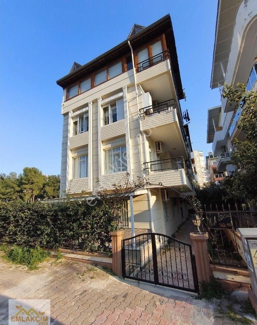 Konyaaltı Uluç'ta Full Eşyalı Lüx Daire.