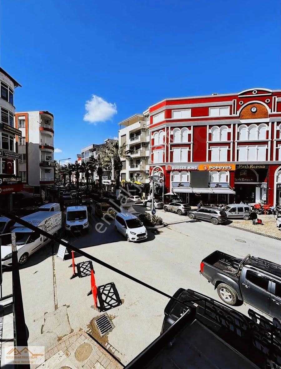Seferihisarın Eniyi Köşe Dükkanı Avm Karşısı Cadde Üstü İşyeri - Görsel 18