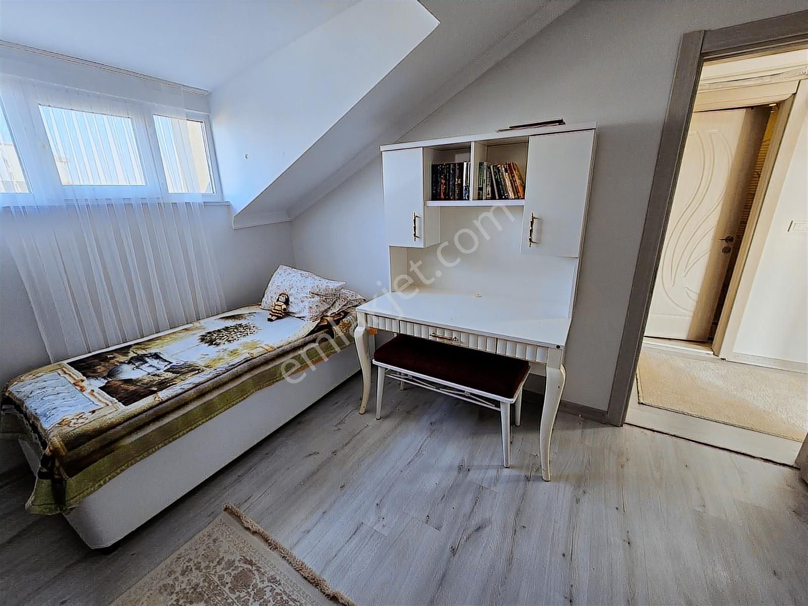 Güvercintepede Meydanda Satılık 4+2 Düblex Daire - Görsel 3