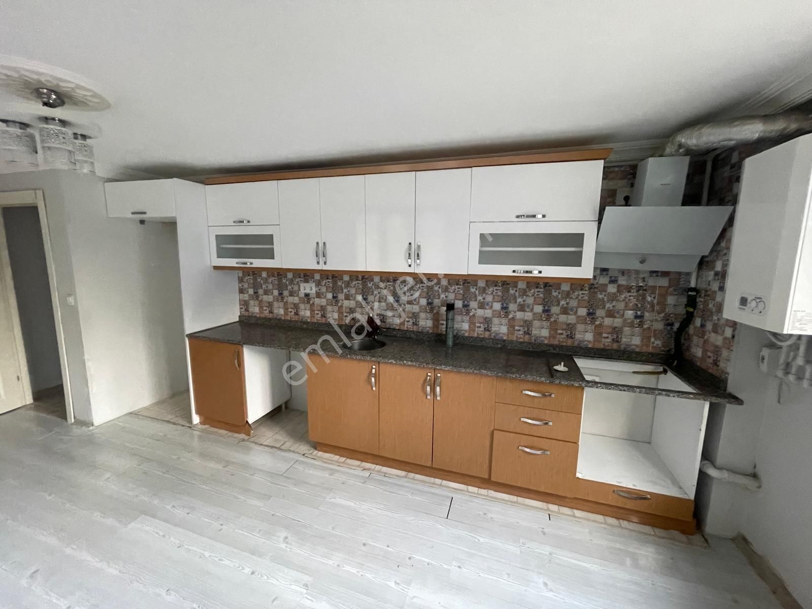 Koru Emlaktan Kiralık 2+1 Fsm Okuluna Cephe Fırsat Daire - Görsel 23