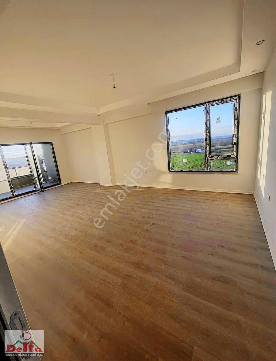 Çerkezköy Tepe'de Satılık 2 + 1 Daire Site İçerisinde