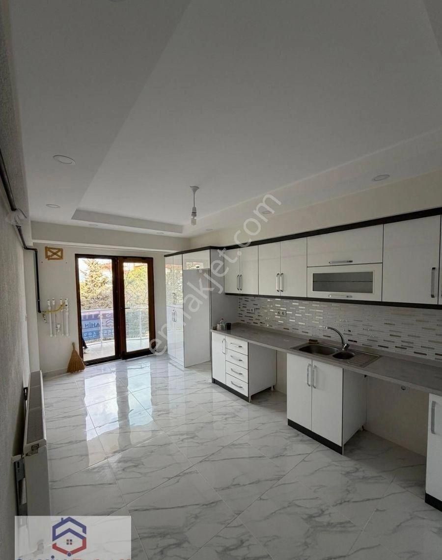 Şahin Emlaktan Acıpayam Çarşı Merkezine Yakın Konumda 3+1 145 M² Satılık Fırsat Daire - Görsel 4