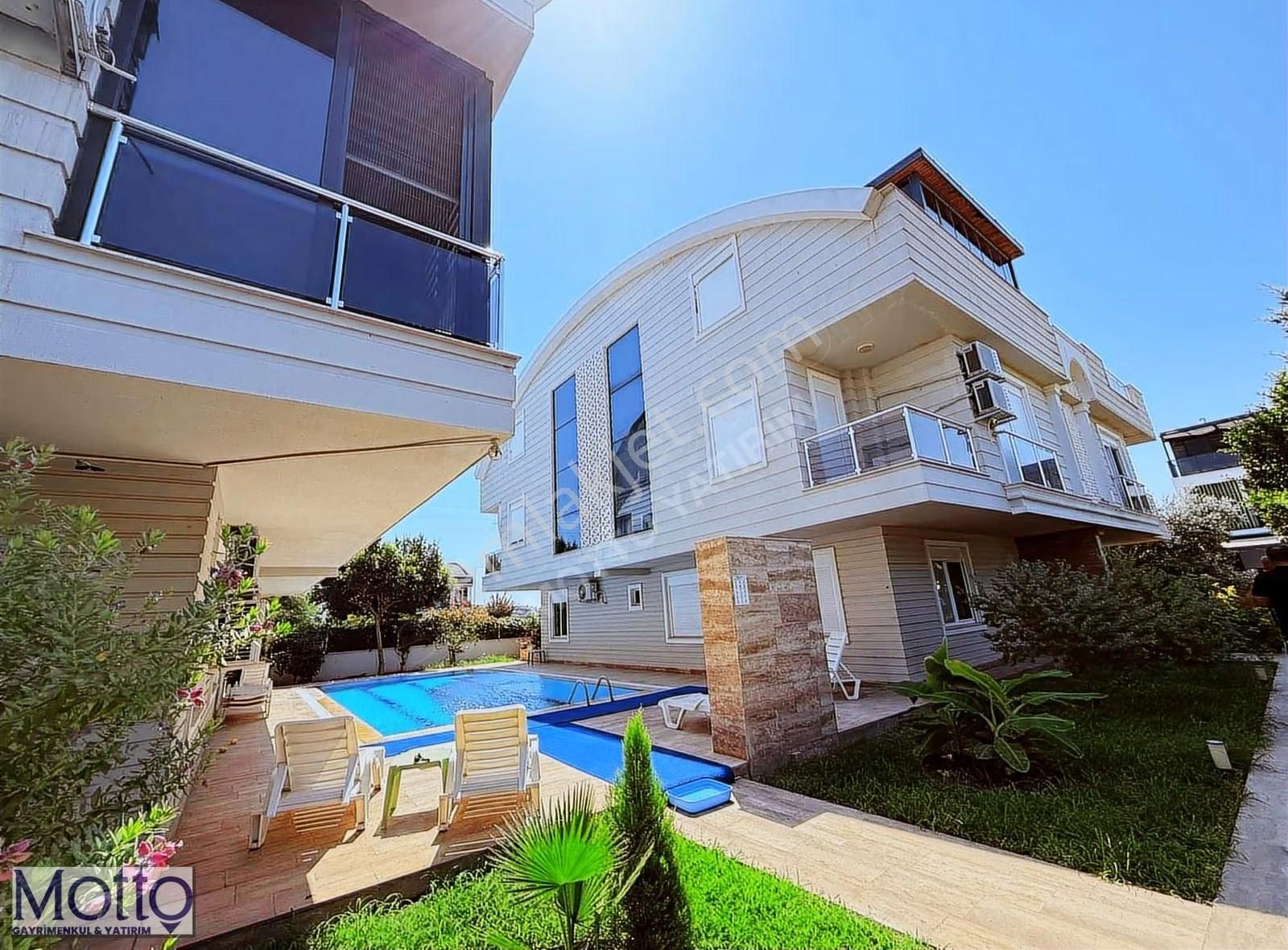 Güzelobada Havuzlu Site İçerisinde 3+1 Dubleks Daire