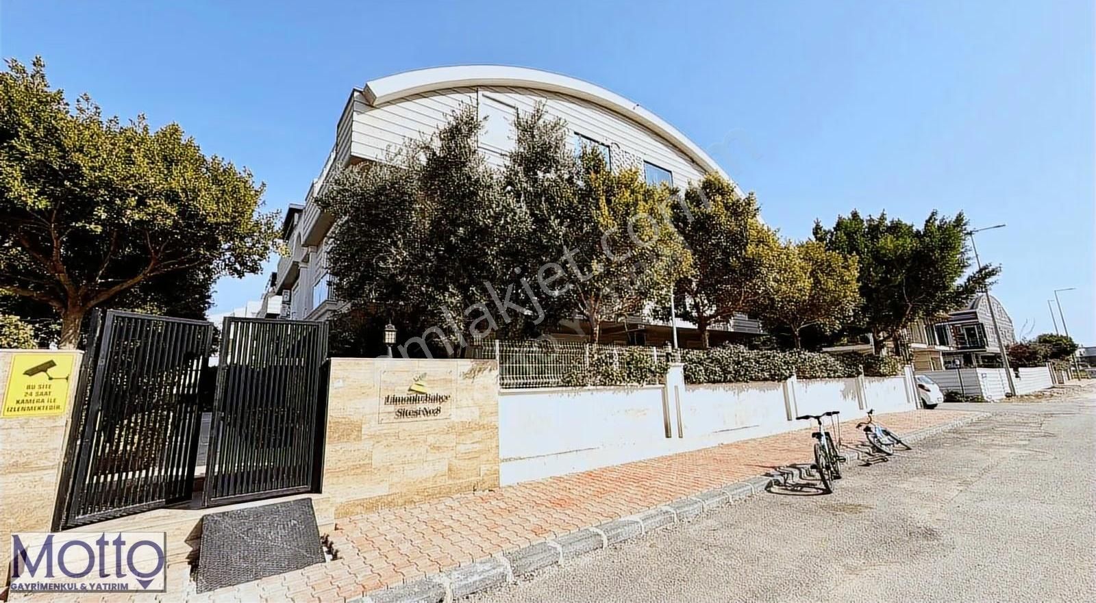 Güzelobada Havuzlu Site İçerisinde 3+1 Dubleks Daire - Görsel 17