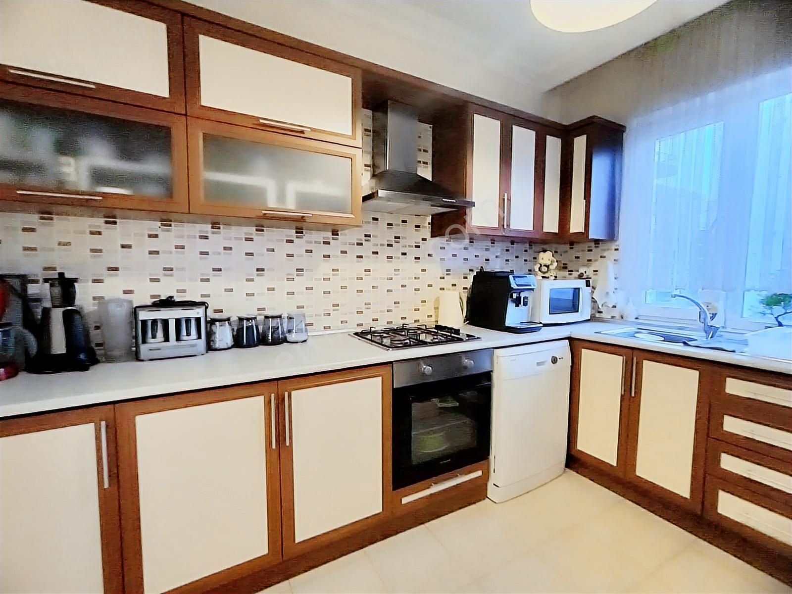 Antalya Güzeloluk'ta Ebeveyn Banyolu Ara Kat 3+1 Satılık Daire - Görsel 27