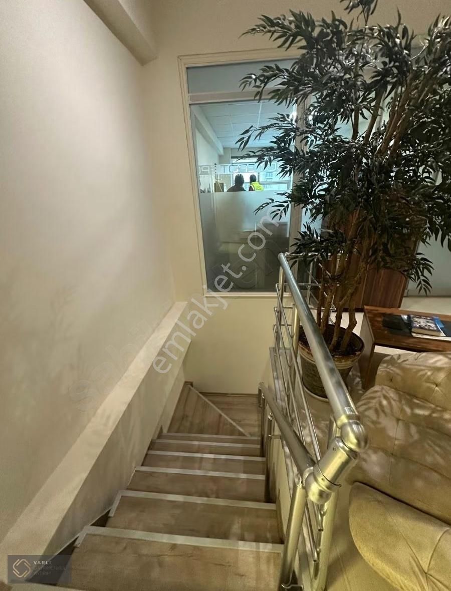 23nisan Merkezi Lokasyonda 250m2 Yatırımlık - Görsel 4