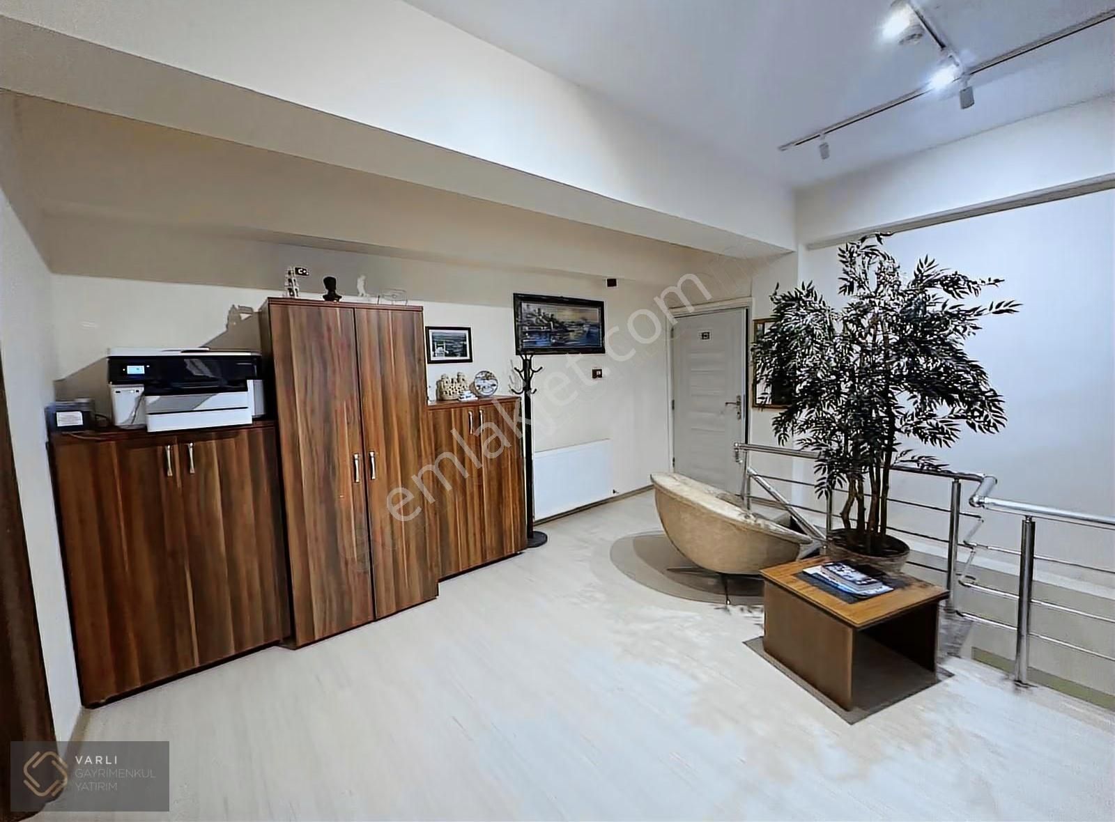 23nisan Merkezi Lokasyonda 250m2 Yatırımlık - Görsel 9