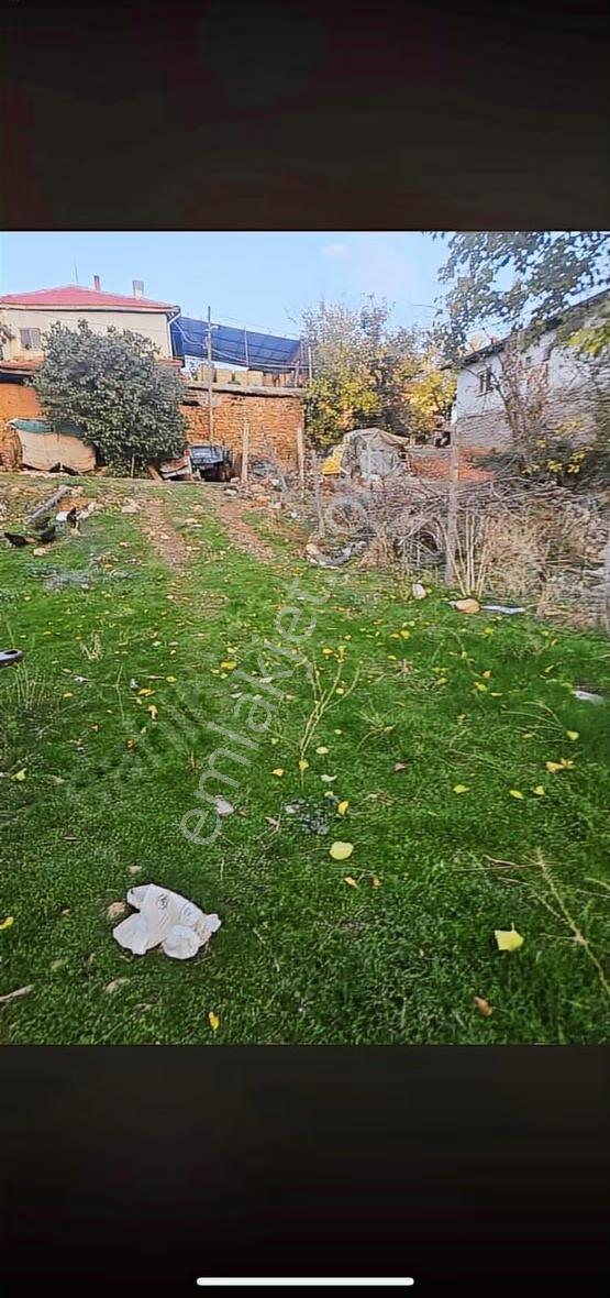 Banaz Kuşdemir Köyünde 610m2 İmar İçi Arsa - Görsel 6