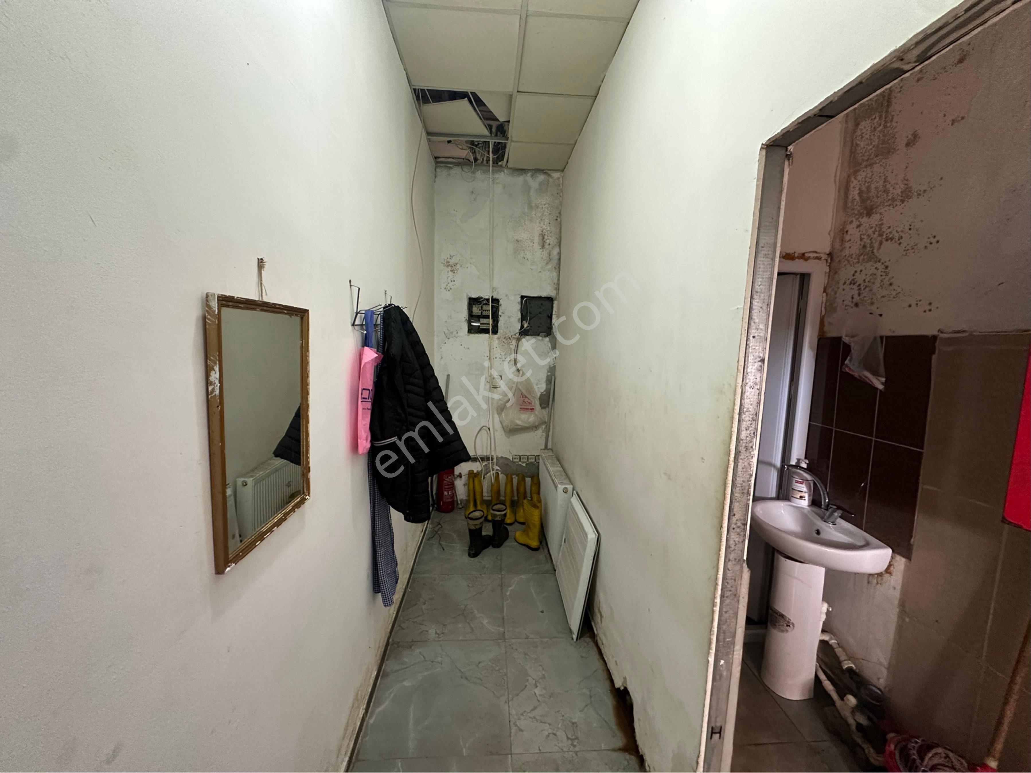 Yeşiltepe Koşu Mahallesinde 148 M2 Acil Satılık Dükkan - Görsel 6