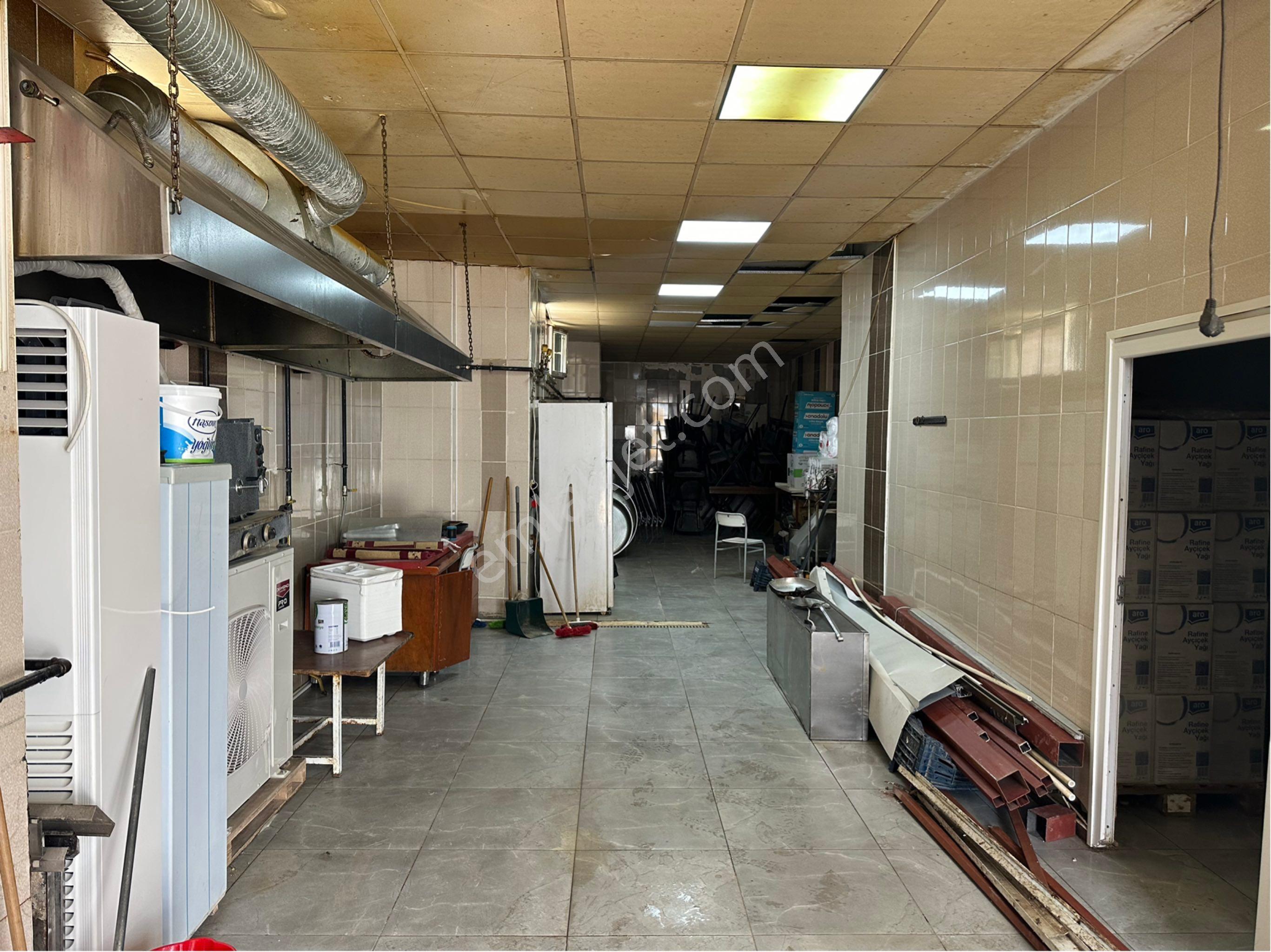 Yeşiltepe Koşu Mahallesinde 148 M2 Acil Satılık Dükkan