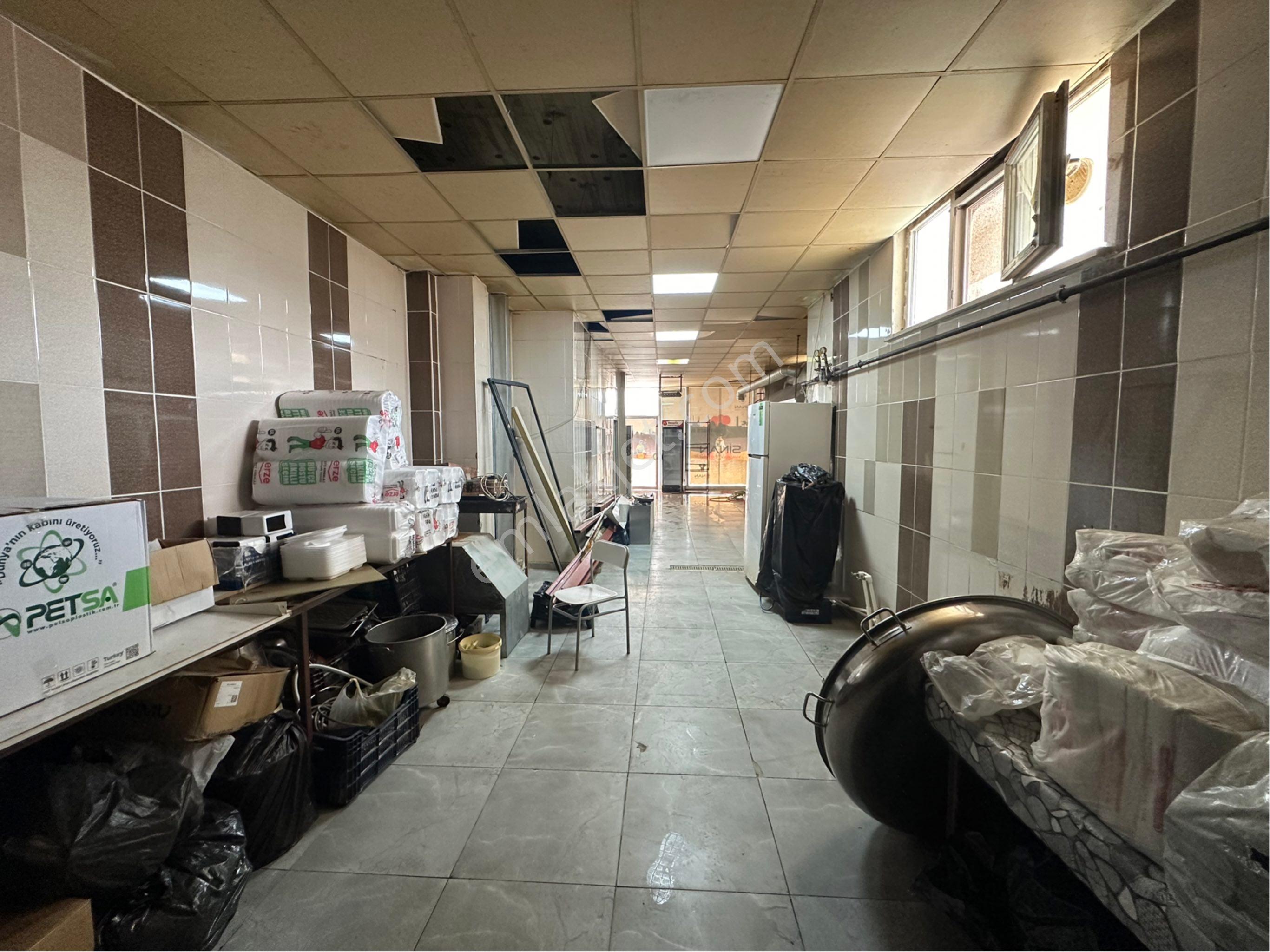 Yeşiltepe Koşu Mahallesinde 148 M2 Acil Satılık Dükkan - Görsel 2