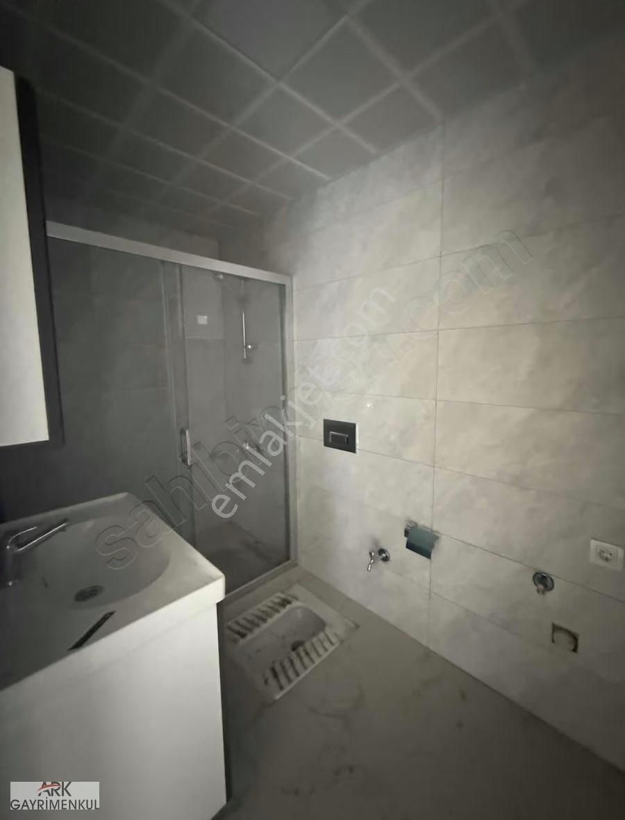 Düğerek'te Kiralık 2+1 110m2 Sıfır Ebeveyn Banyolu Daire - Görsel 4