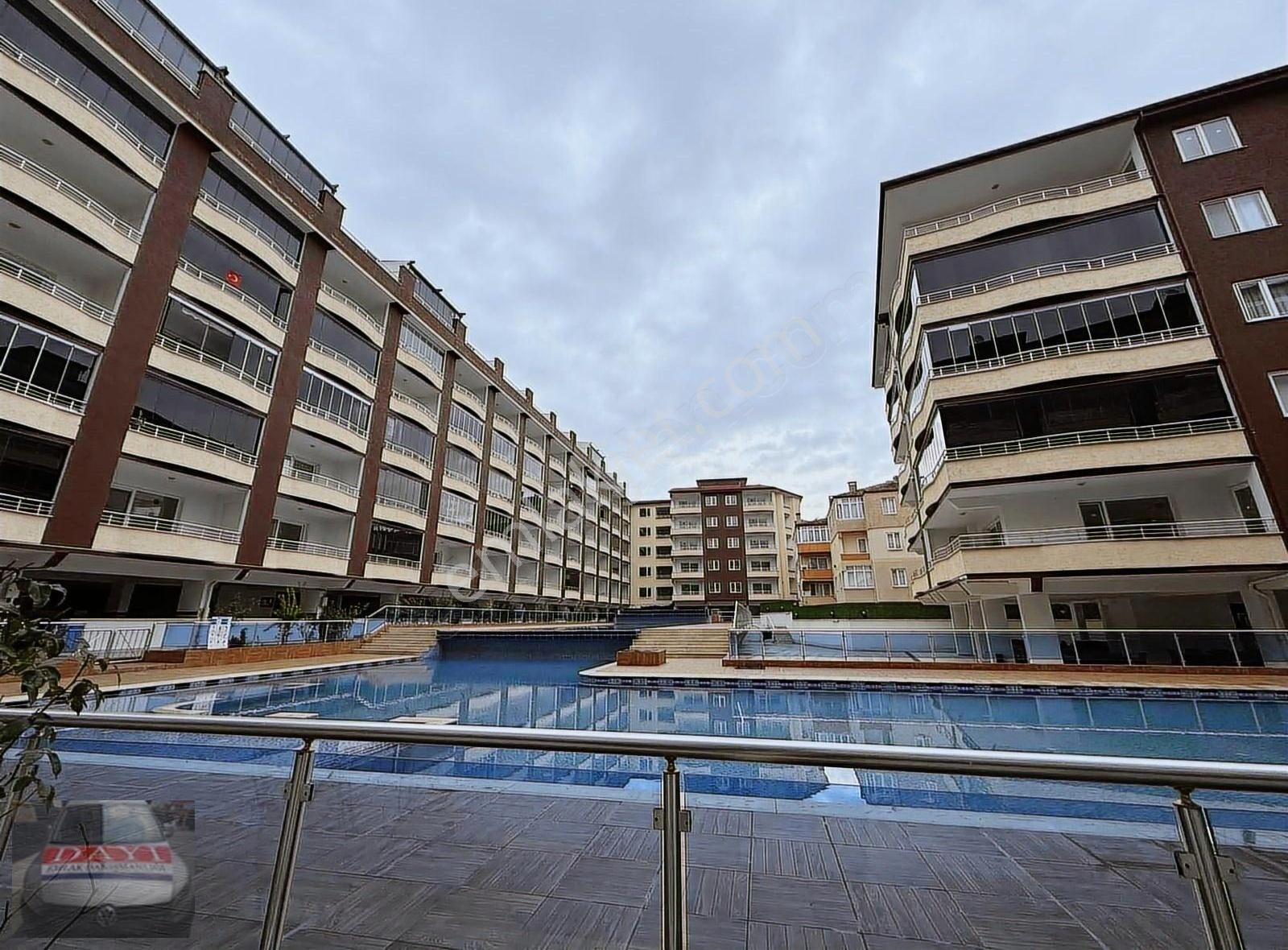 Dayı Emlaktan Yüzme Havuzlu Otoparklı Full Yapılı Satılık Daire - Görsel 19