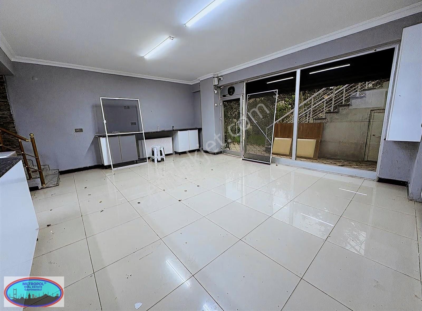 Bağcılar Kirazlı Mahallesi 250m2 Dekorasyonlu Dükkan-mağaza - Görsel 24