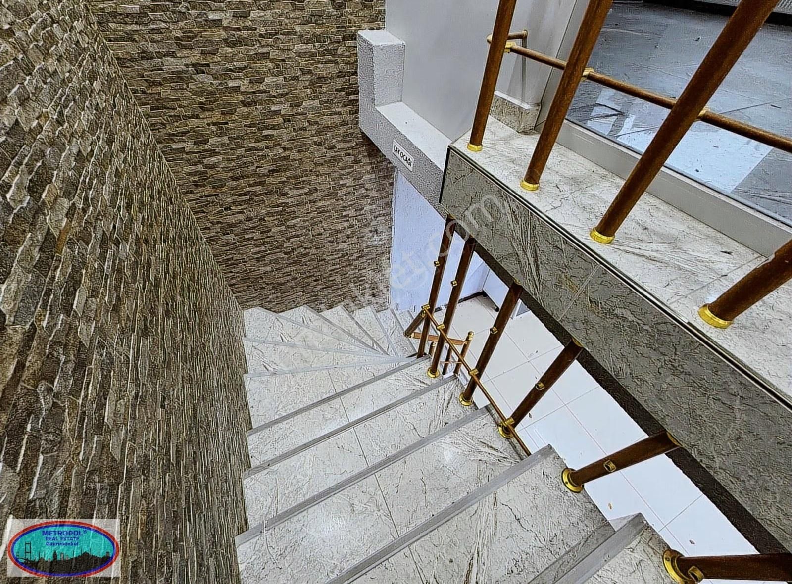 Bağcılar Kirazlı Mahallesi 250m2 Dekorasyonlu Dükkan-mağaza - Görsel 5