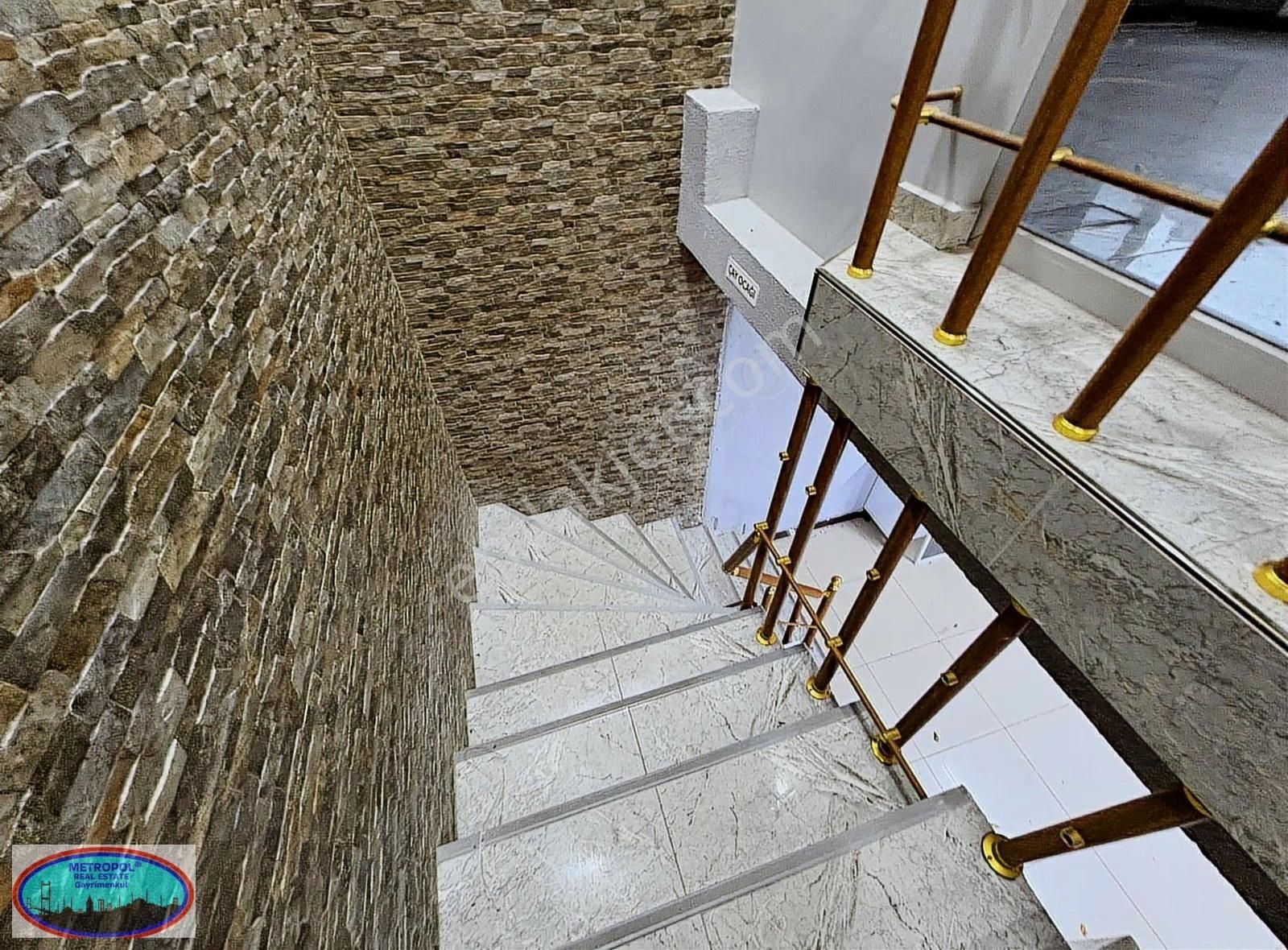 Bağcılar Kirazlı Mahallesi 250m2 Dekorasyonlu Dükkan-mağaza - Görsel 14