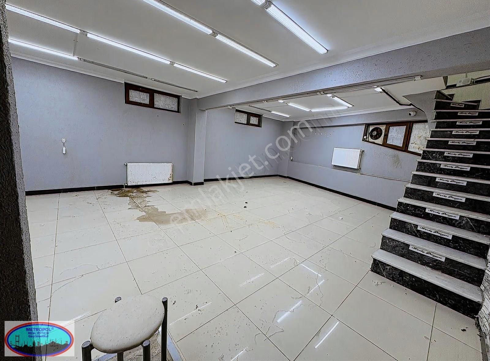 Bağcılar Kirazlı Mahallesi 250m2 Dekorasyonlu Dükkan-mağaza - Görsel 21