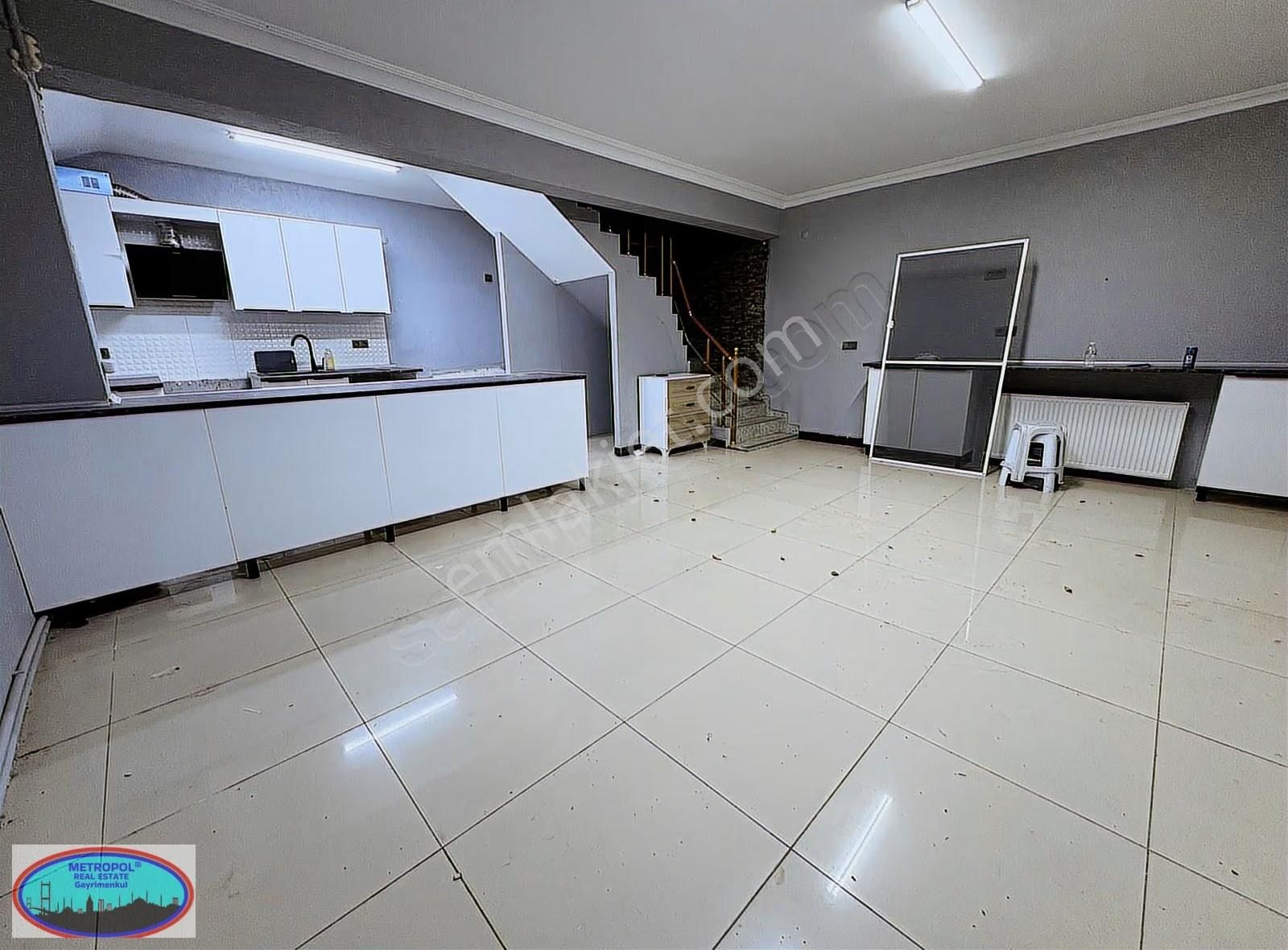 Bağcılar Kirazlı Mahallesi 250m2 Dekorasyonlu Dükkan-mağaza - Görsel 22