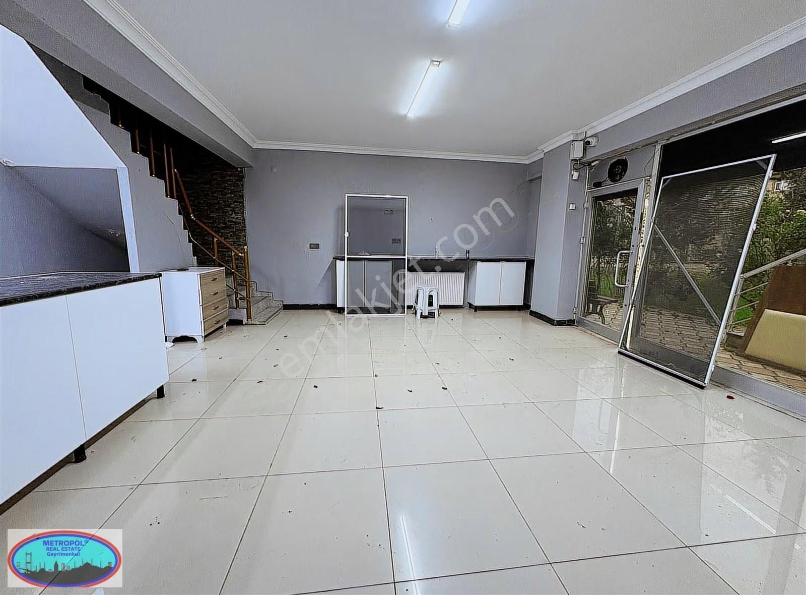 Bağcılar Kirazlı Mahallesi 250m2 Dekorasyonlu Dükkan-mağaza - Görsel 17