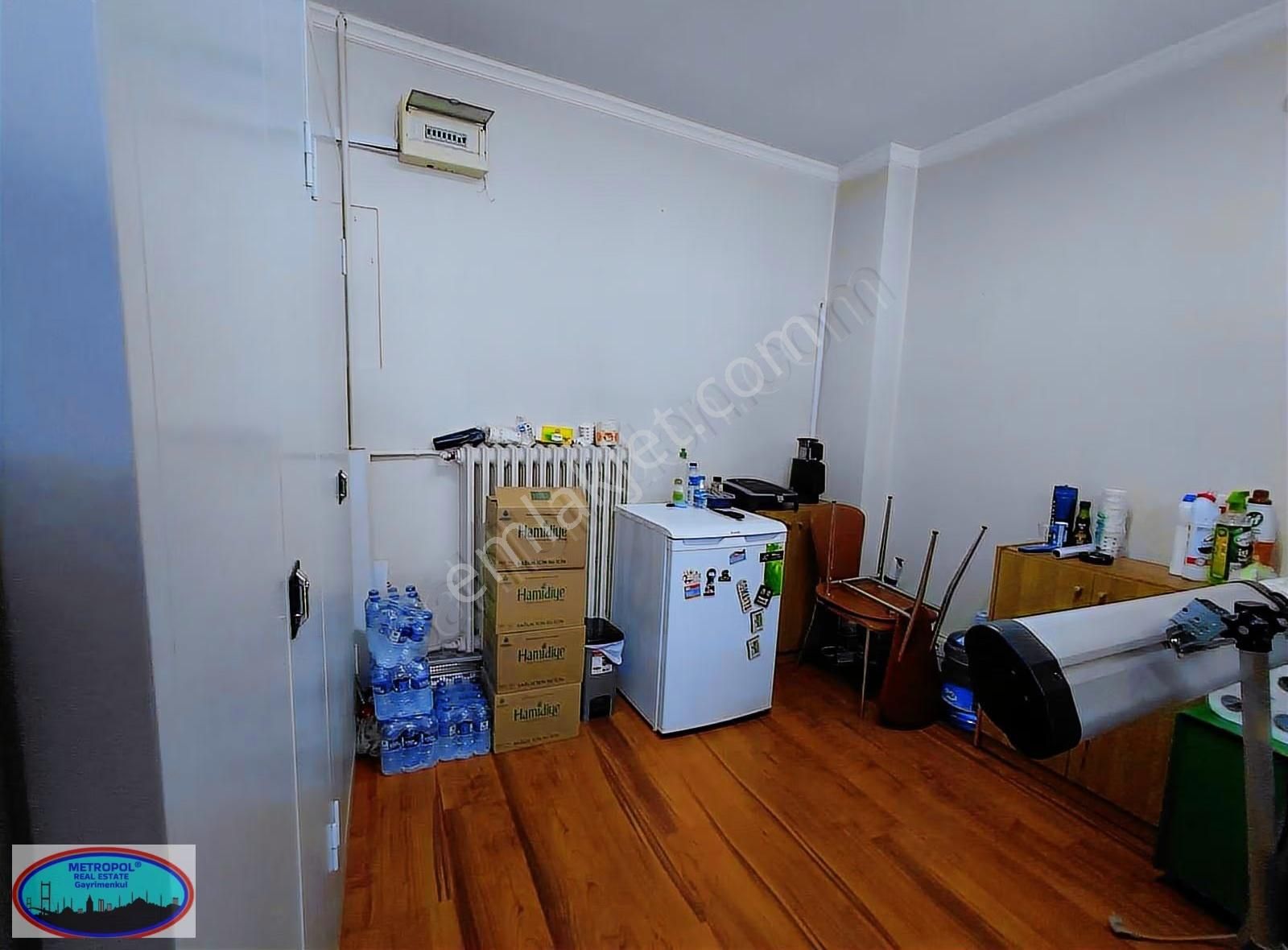 Metropol Emlaktan Selahattin Pınar Caddesinin Meydana 2 Dk. - Görsel 6