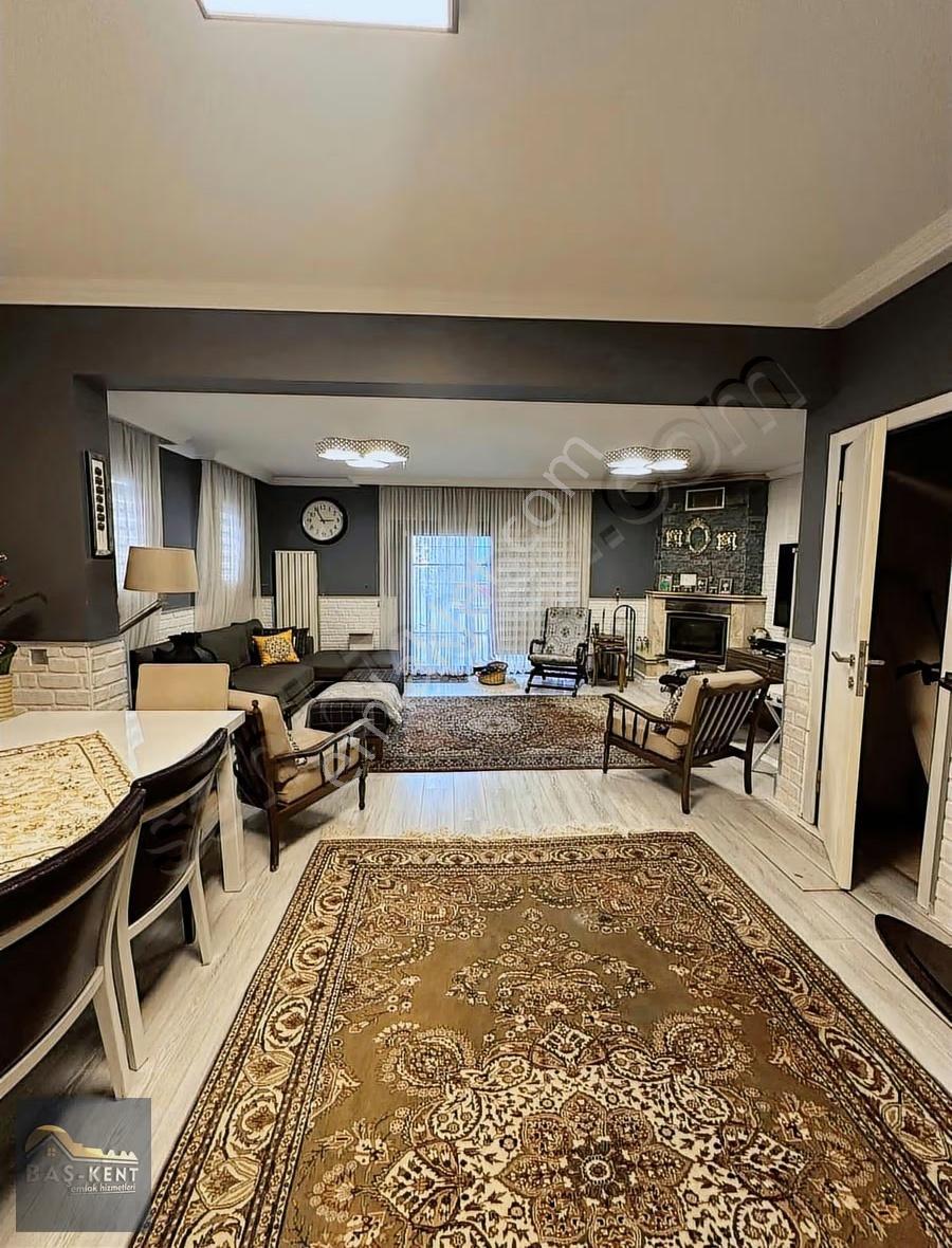 Satılık Villa Site İçersinde Müstakil Bahçeli - Görsel 2