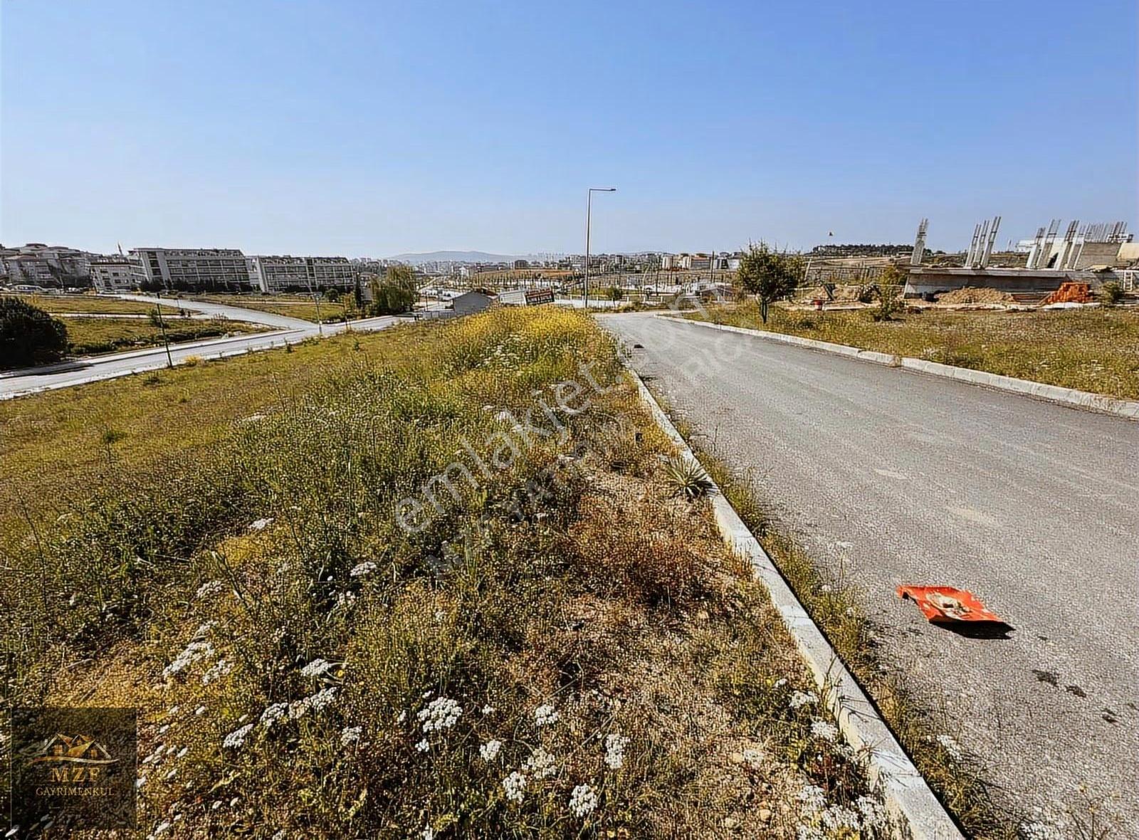 Çayırova Zeray Konut Yanı Prestijli Konumda 221 M² 4 Kat %25