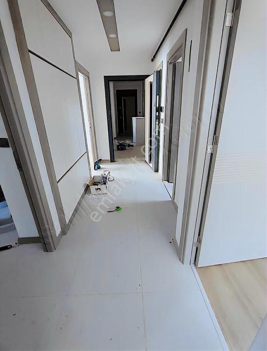 Erenköy Mah.2+1 Herşeyi Ayrı 2. Kat Doğalgazlı Sıfır Daire - Görsel 6