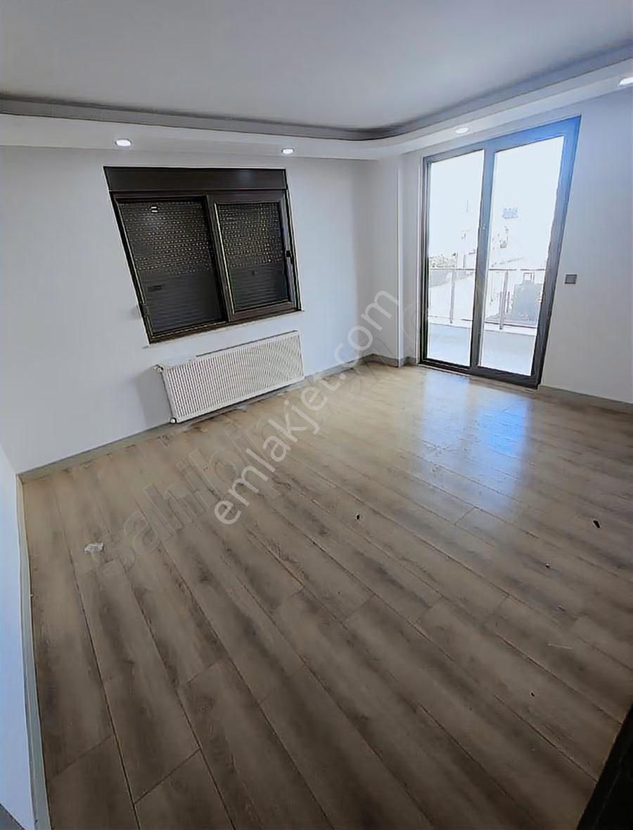 Erenköy Mah.2+1 Herşeyi Ayrı 2. Kat Doğalgazlı Sıfır Daire - Görsel 13