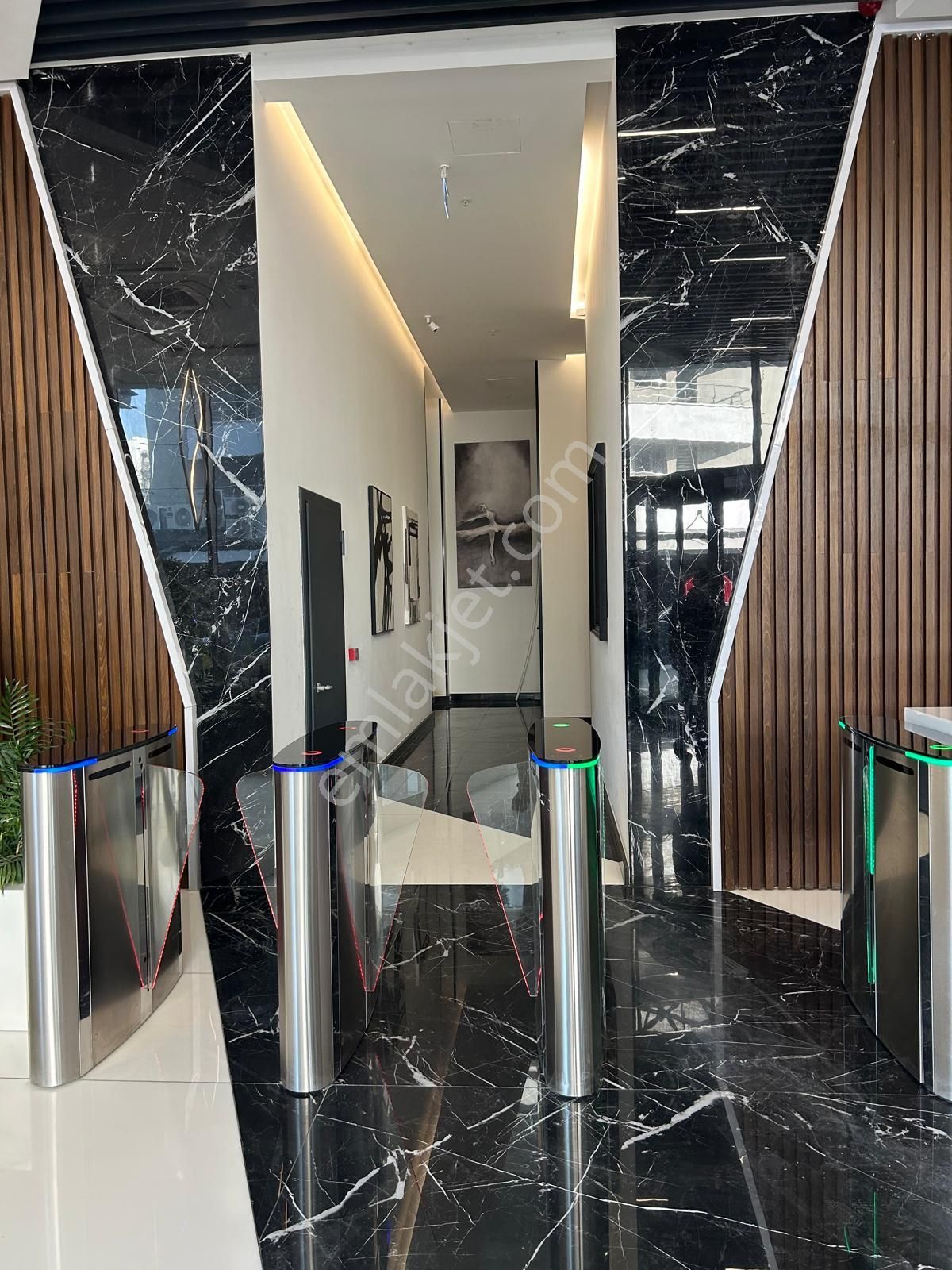 Biva Tower De 1+1 Satılık Lüx Manzaralı Daire - Görsel 13