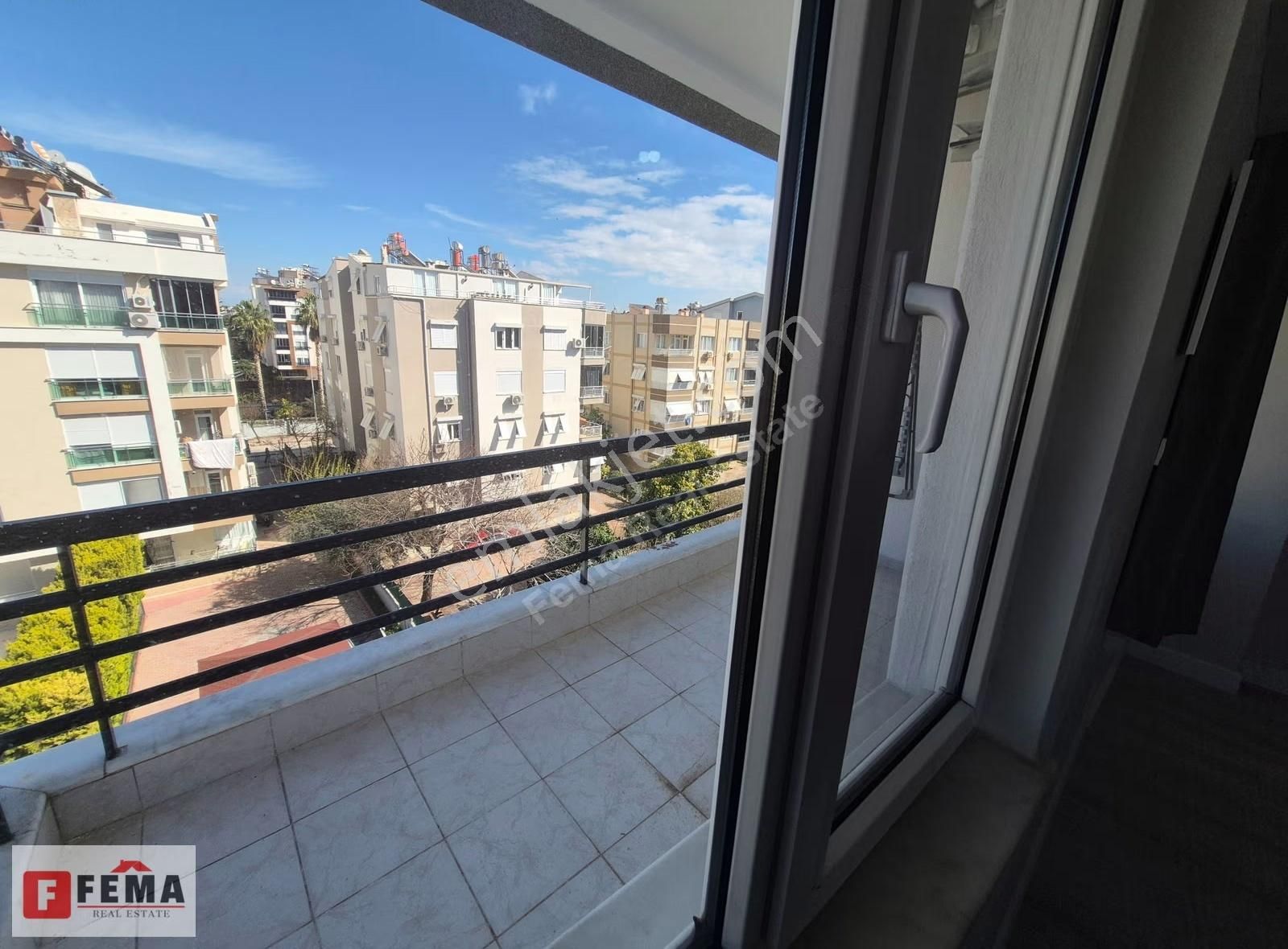 Fema'dan Sahile 800 Metre Uzaklıkta Kiralık Eşyalı 3+1- For Rent - Görsel 22