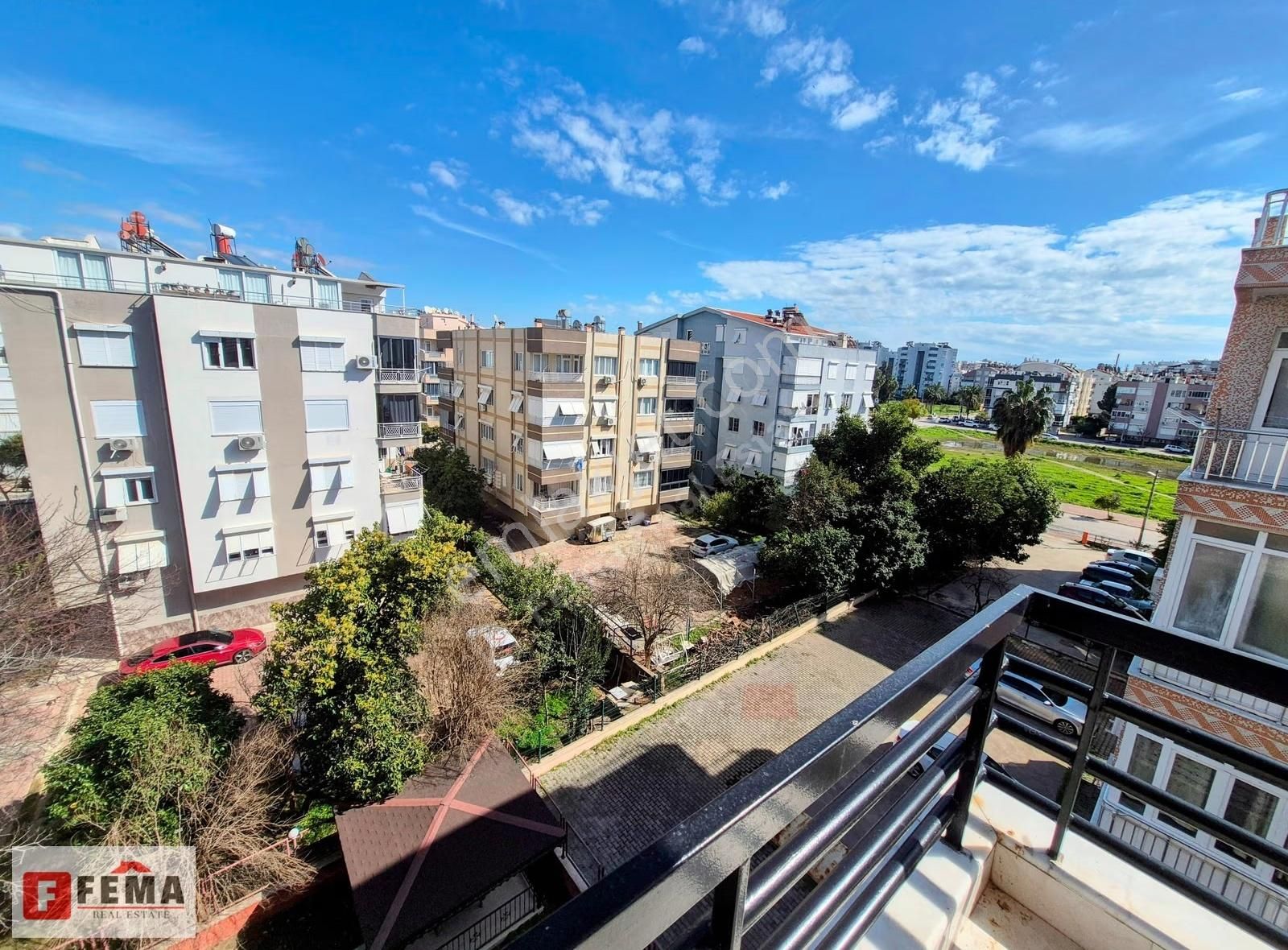 Fema'dan Sahile 800 Metre Uzaklıkta Kiralık Eşyalı 3+1- For Rent - Görsel 29