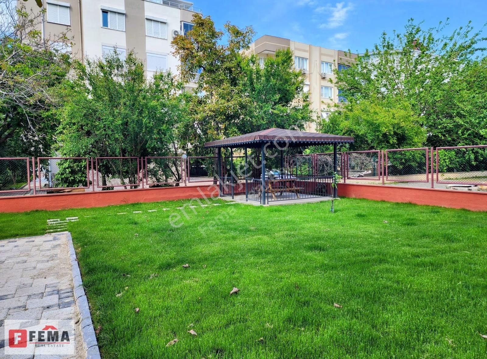 Fema'dan Sahile 800 Metre Uzaklıkta Kiralık Eşyalı 3+1- For Rent - Görsel 11