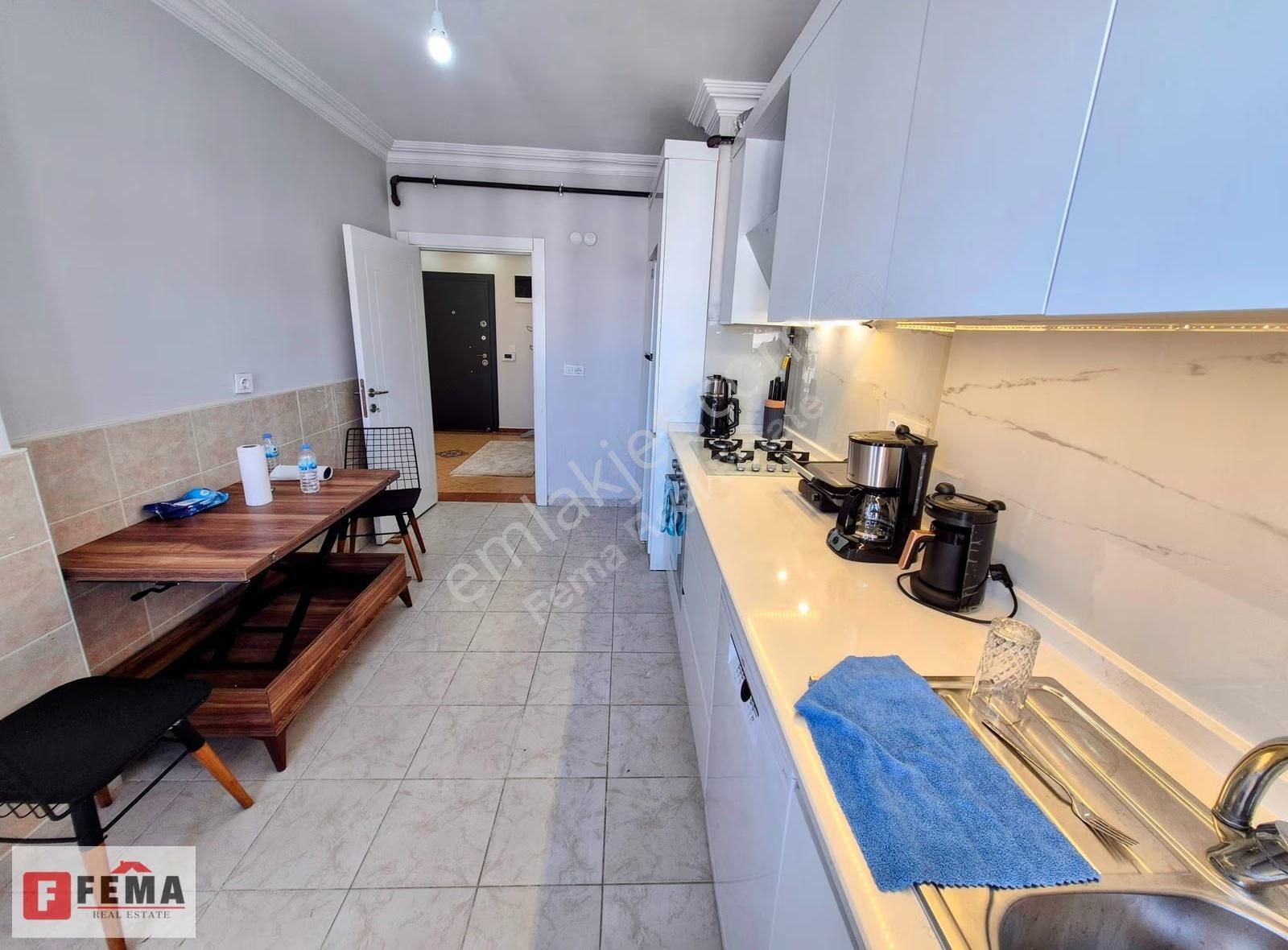 Fema'dan Sahile 800 Metre Uzaklıkta Kiralık Eşyalı 3+1- For Rent - Görsel 14