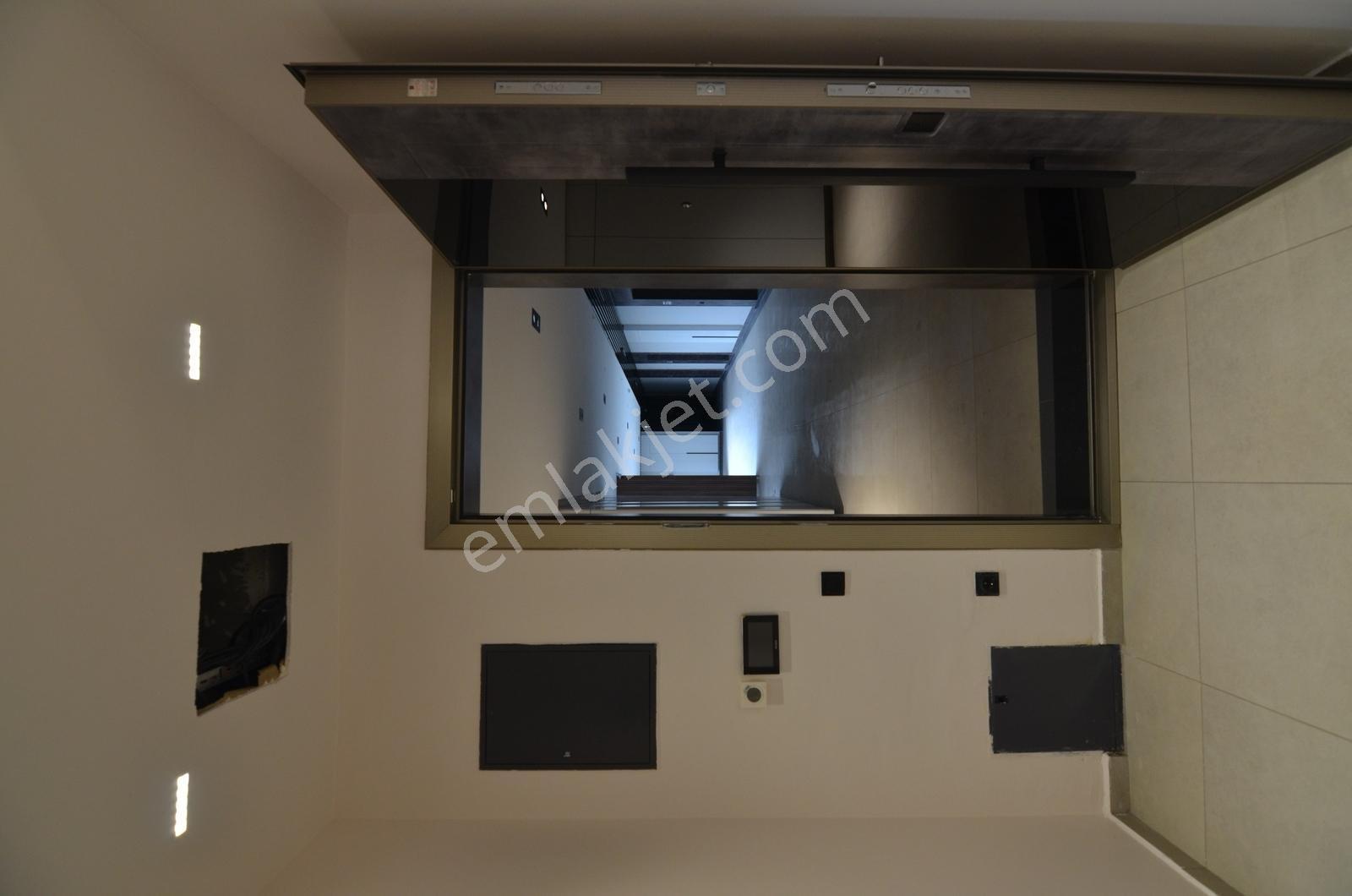 Talha Tozduman'dan Karatay Cadde Prime'da 1+0 Tasarımlı Ofis - Görsel 24