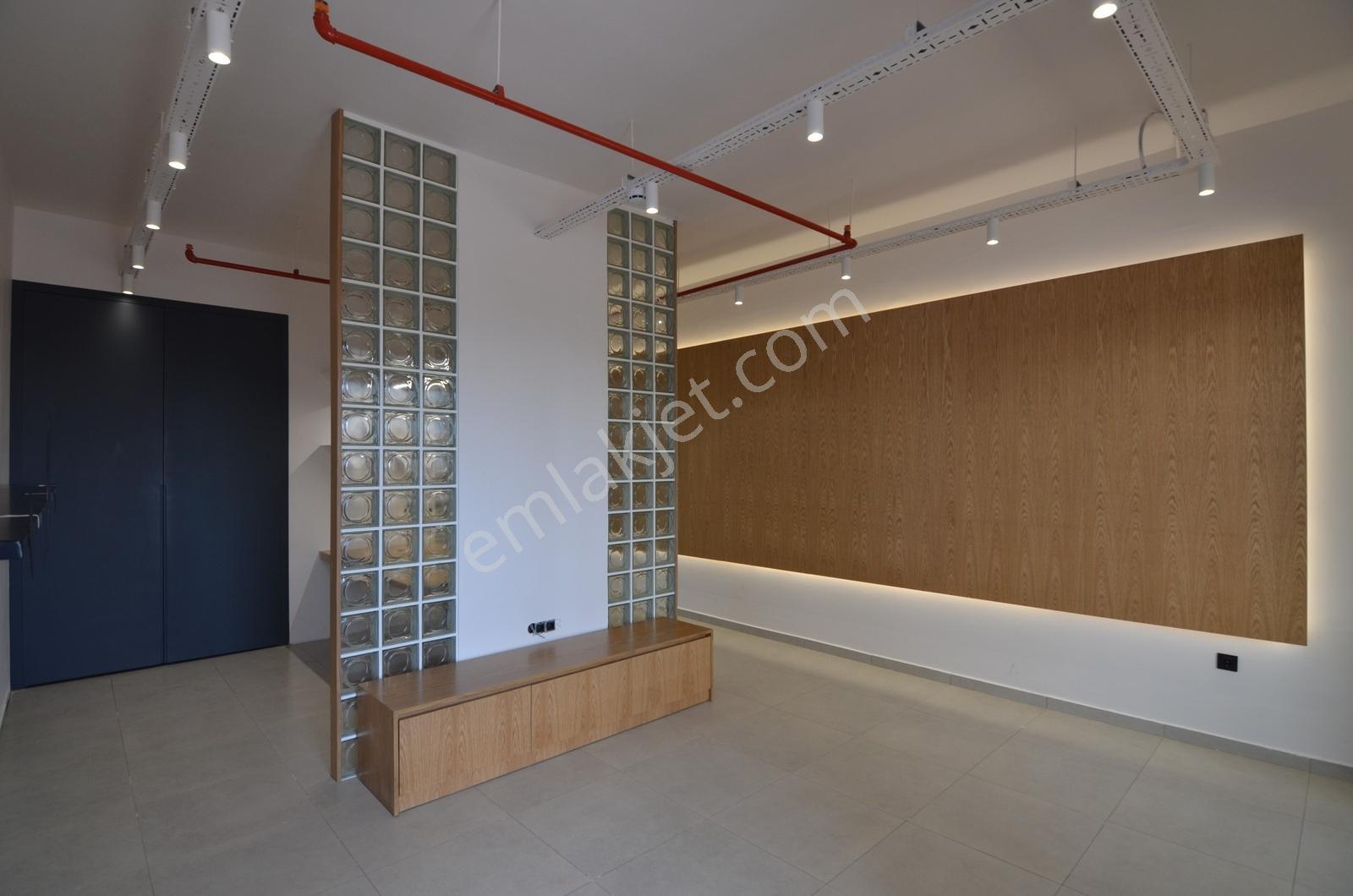 Talha Tozduman'dan Karatay Cadde Prime'da 1+0 Tasarımlı Ofis - Görsel 10