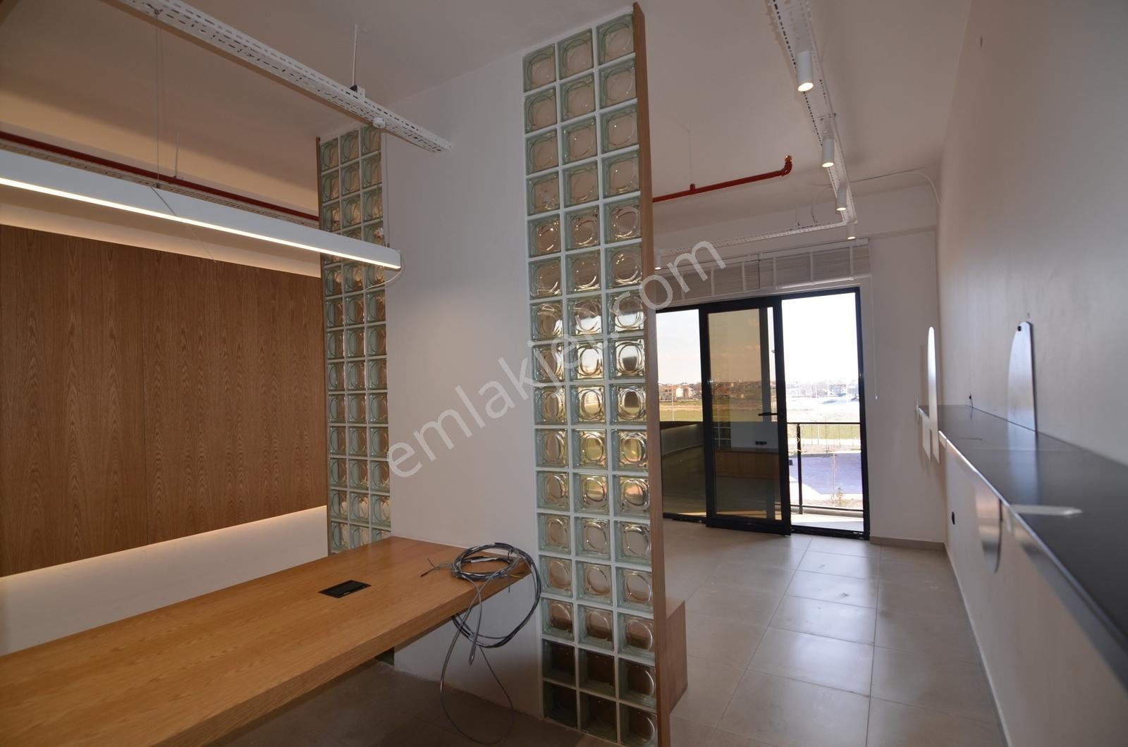 Talha Tozduman'dan Karatay Cadde Prime'da 1+0 Tasarımlı Ofis - Görsel 26