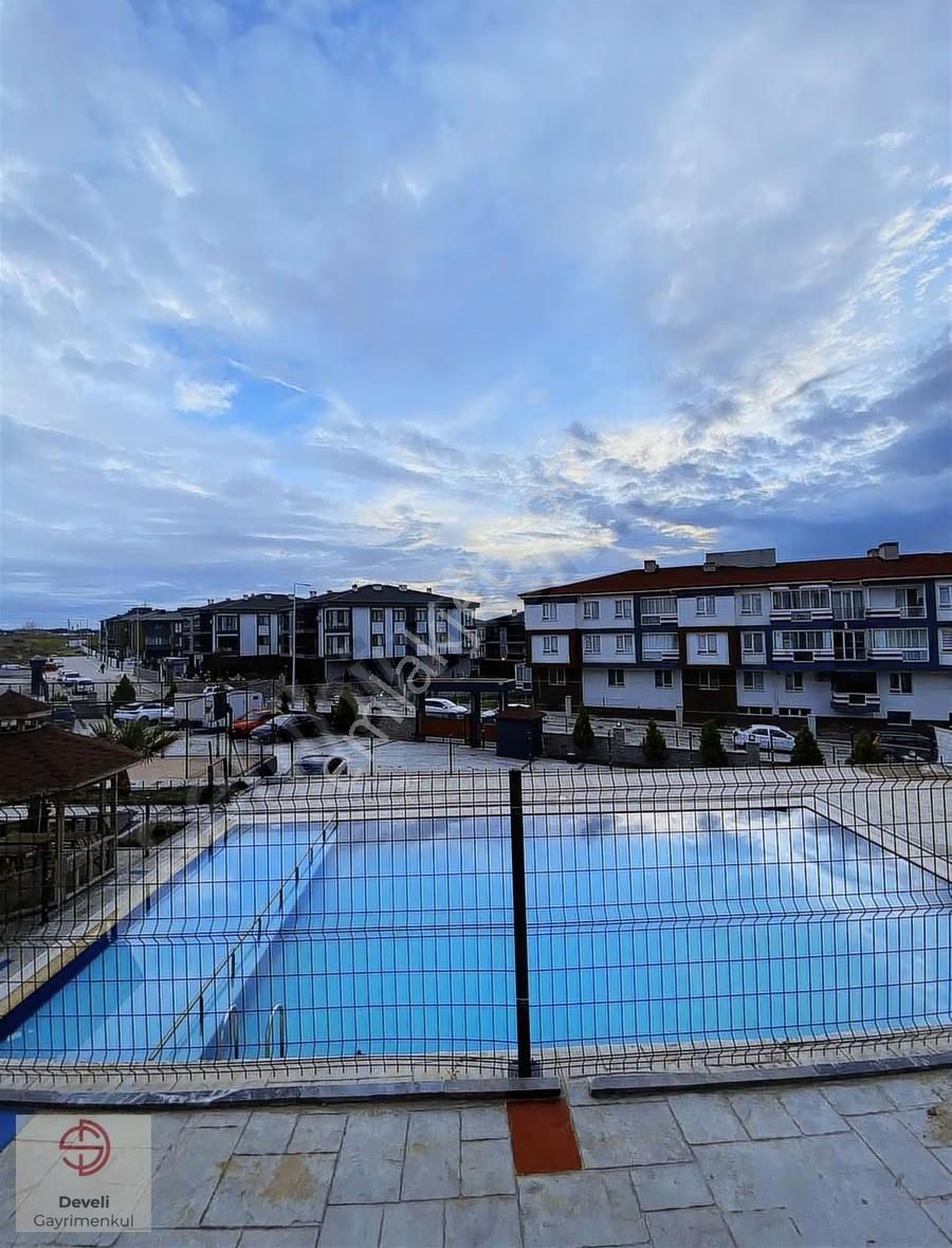 Rumeli'de Havuzlu Sitede Bahçe Katı 3+1!!! - Görsel 11