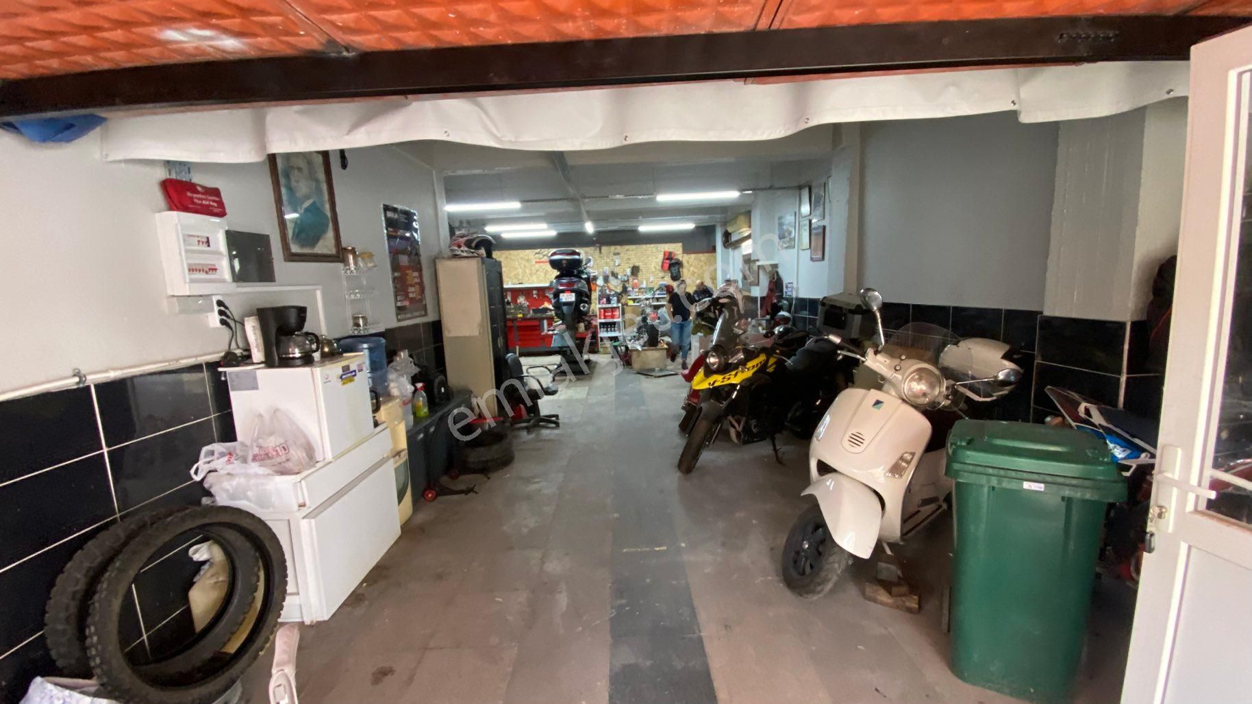 Alsancak’ta Yatırıma Uygun Kira Getirili 2 Katlı Müstakil Bina - Görsel 14