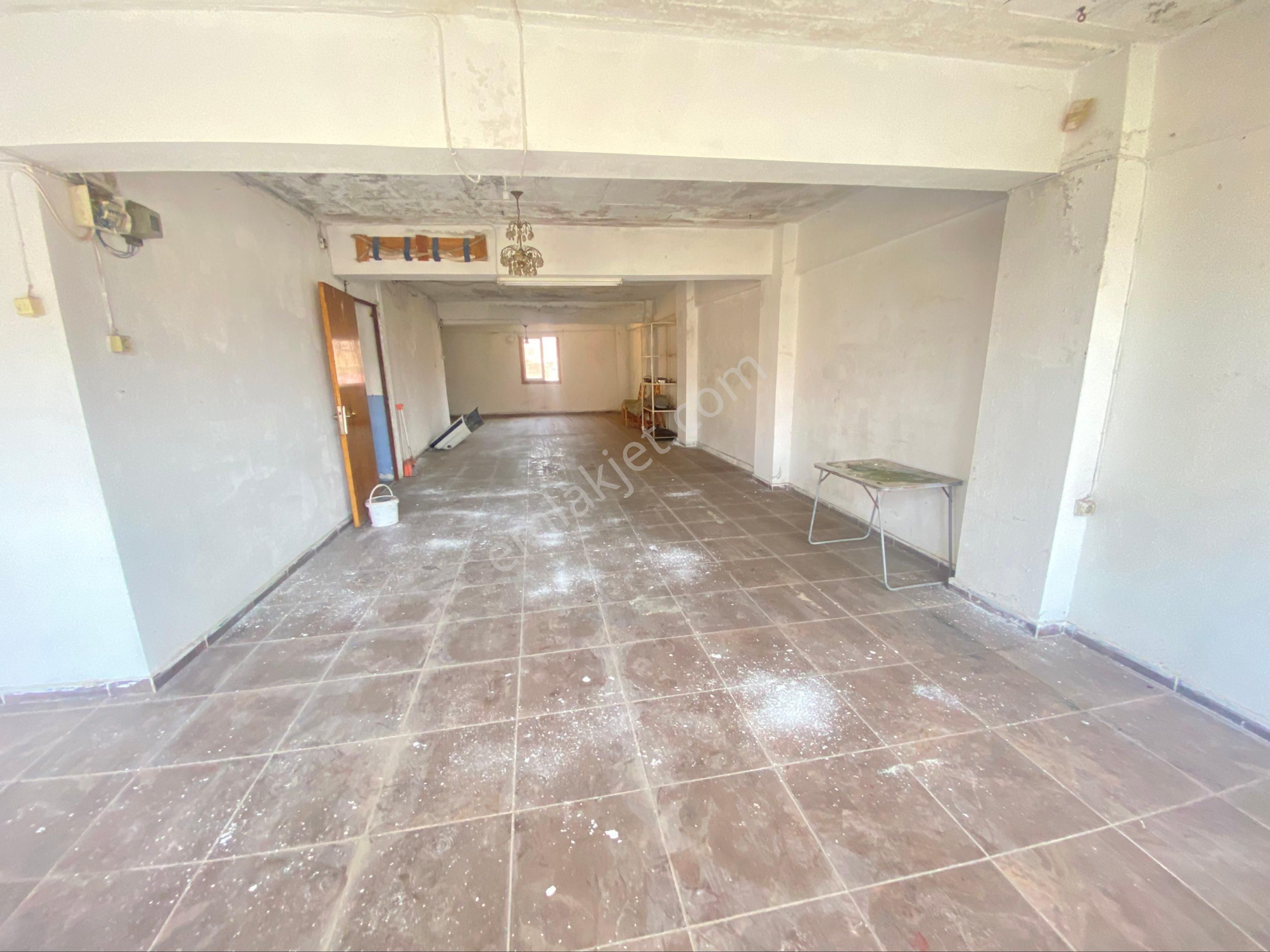 Alsancak’ta Yatırıma Uygun Kira Getirili 2 Katlı Müstakil Bina - Görsel 9