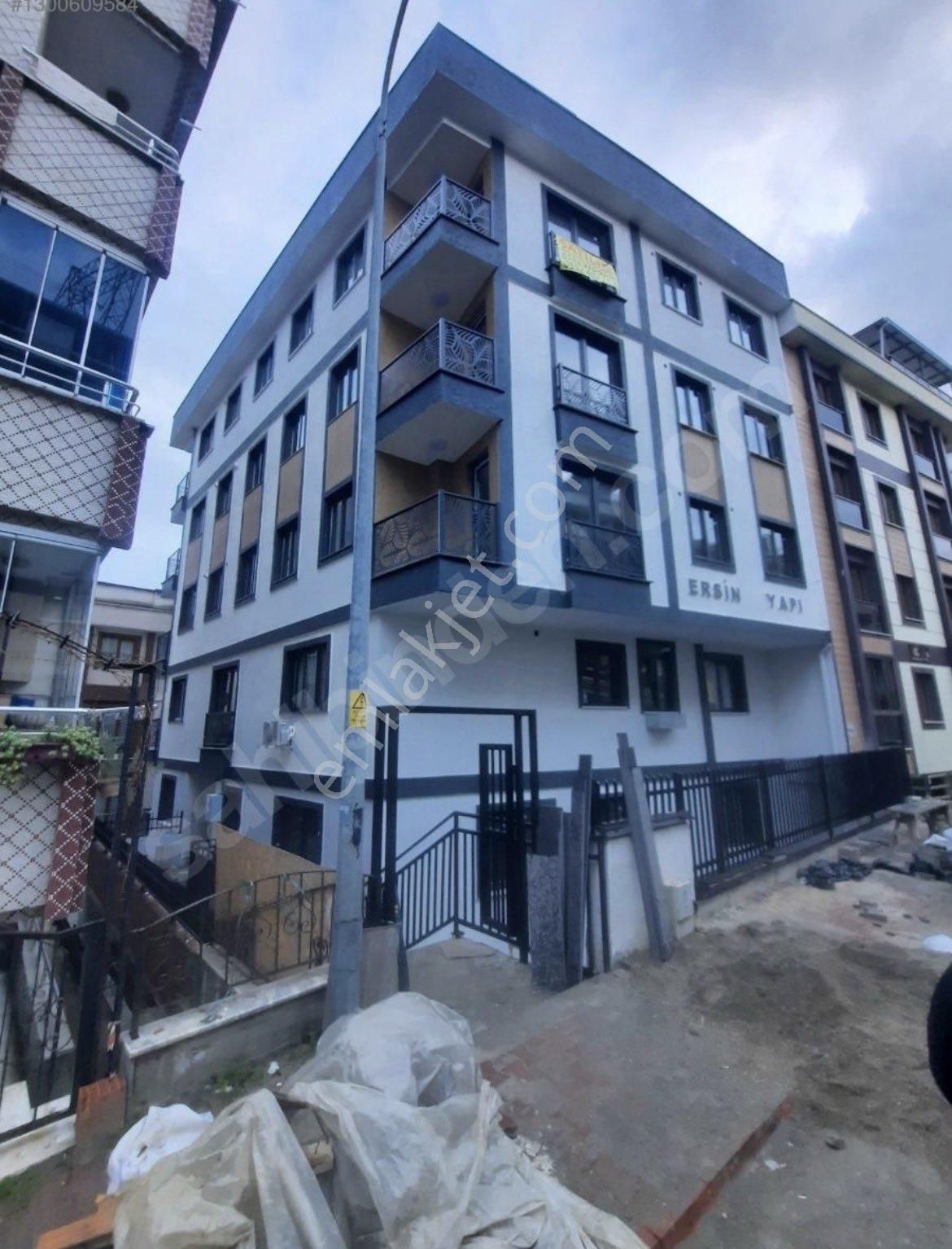 Ümraniyede Emsalsiz Oturuma Hazır 6+2 Dublex Daire