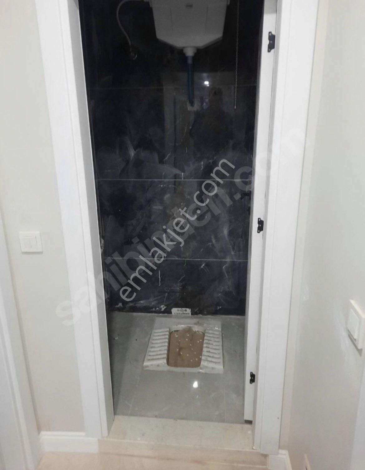 Ümraniyede Emsalsiz Oturuma Hazır 6+2 Dublex Daire - Görsel 14