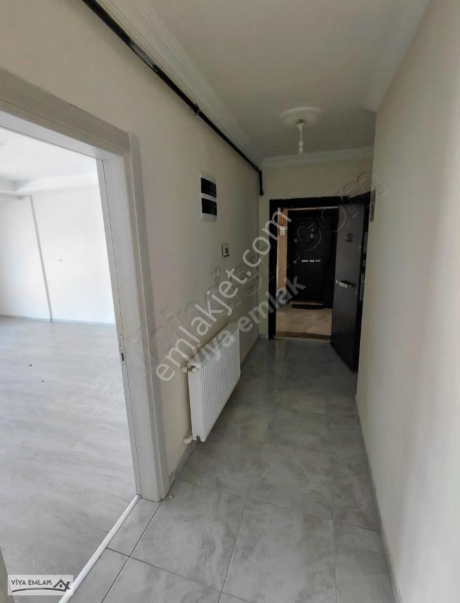 Ayrancılar Viya Emlaktan Kiralık 2+1 Doğalgzlı Geniş Ferah Daire - Görsel 12