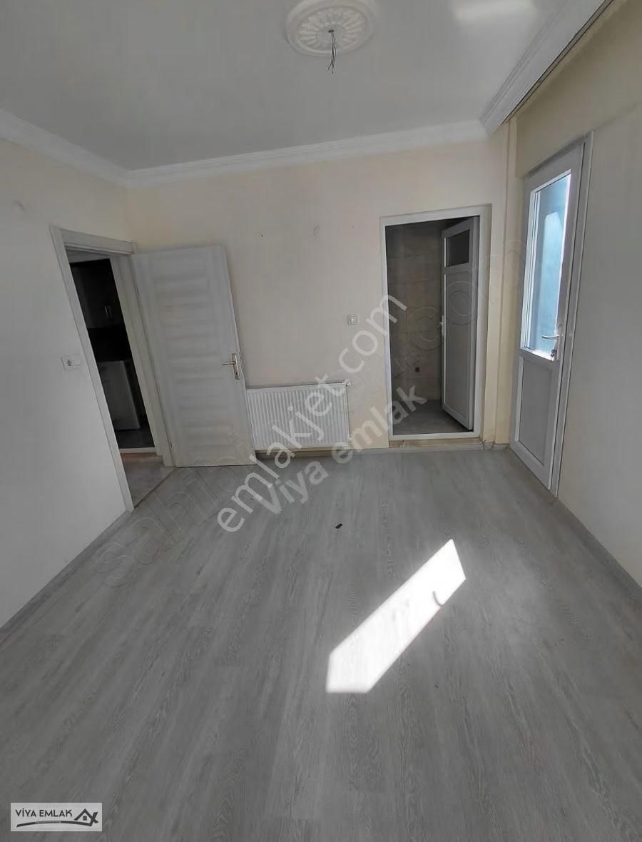 Ayrancılar Viya Emlaktan Kiralık 2+1 Doğalgzlı Geniş Ferah Daire - Görsel 19
